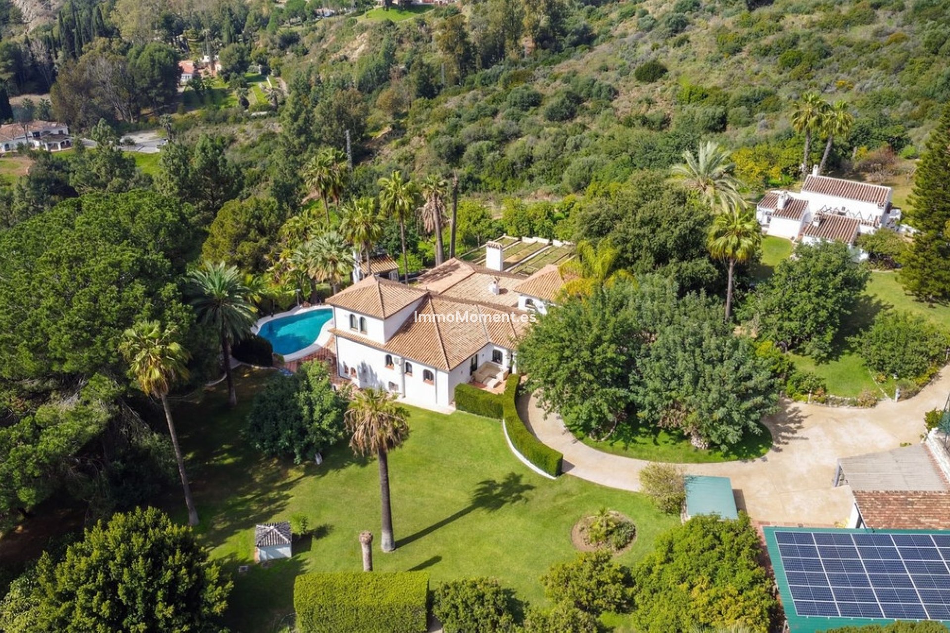 Resale - Country house - Inland  - Alhaurín el Grande Centro