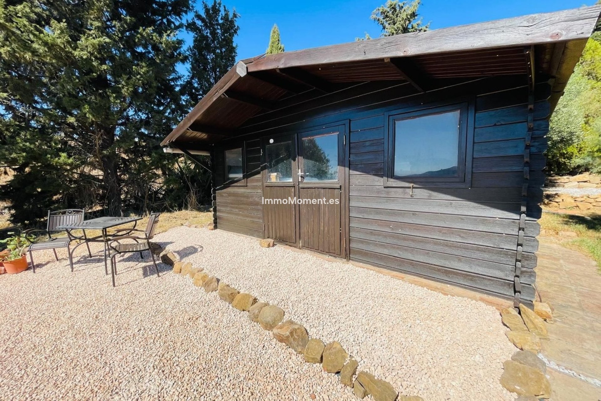 Resale - Country house - Inland  - Almogía