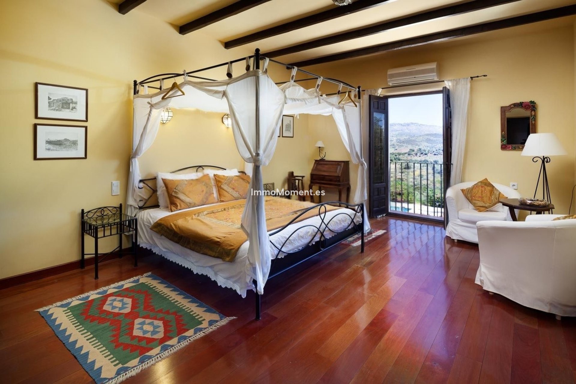 Resale - Country house - Inland  - Almogía