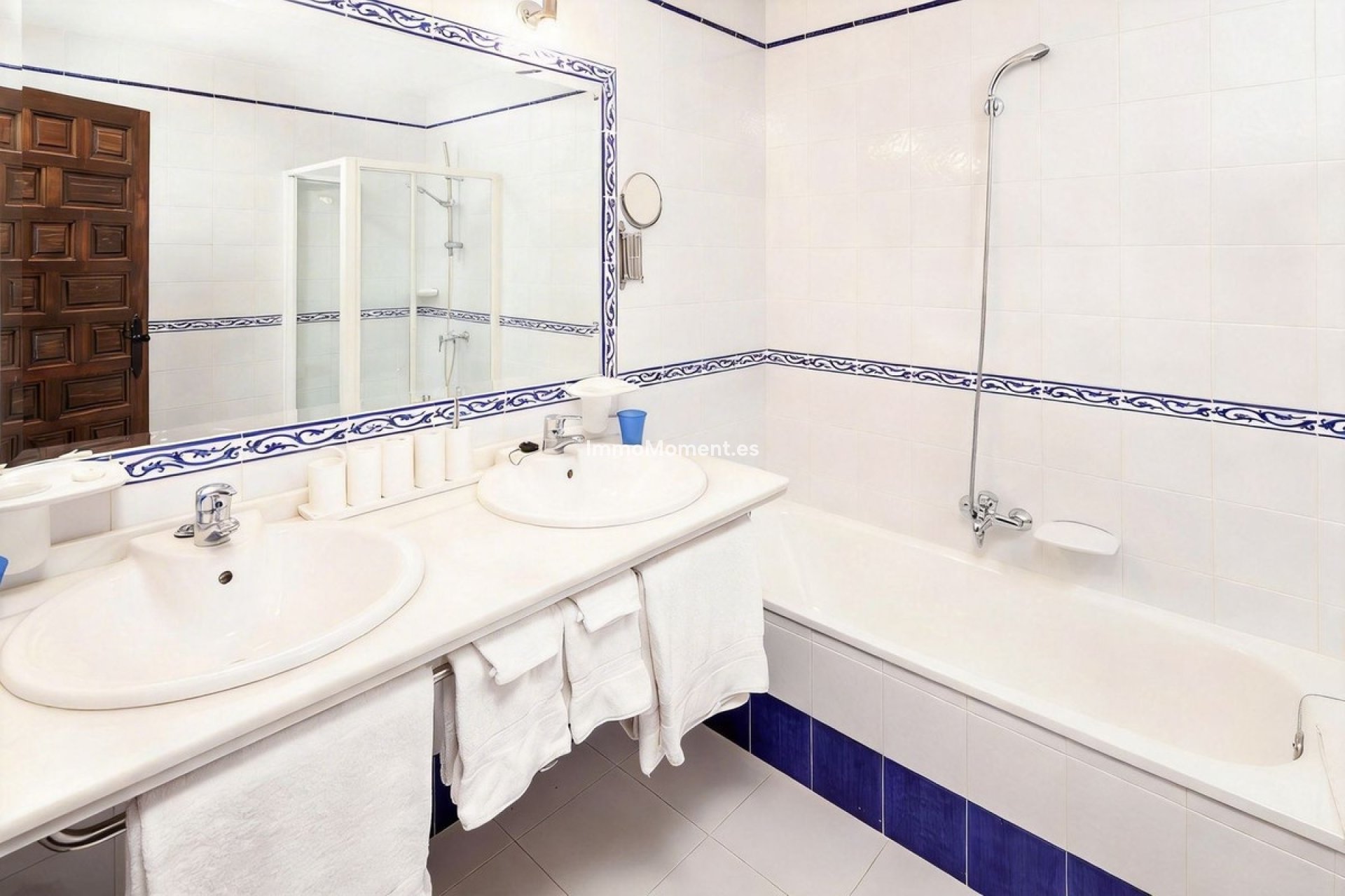 Resale - Country house - Inland  - Almogía