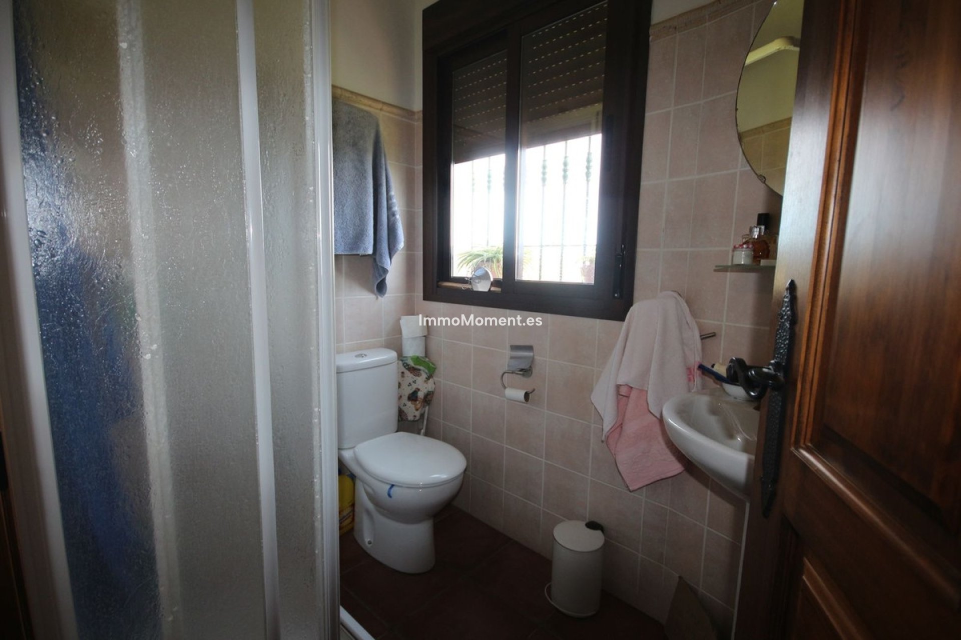 Resale - Country house - Inland  - Almogía