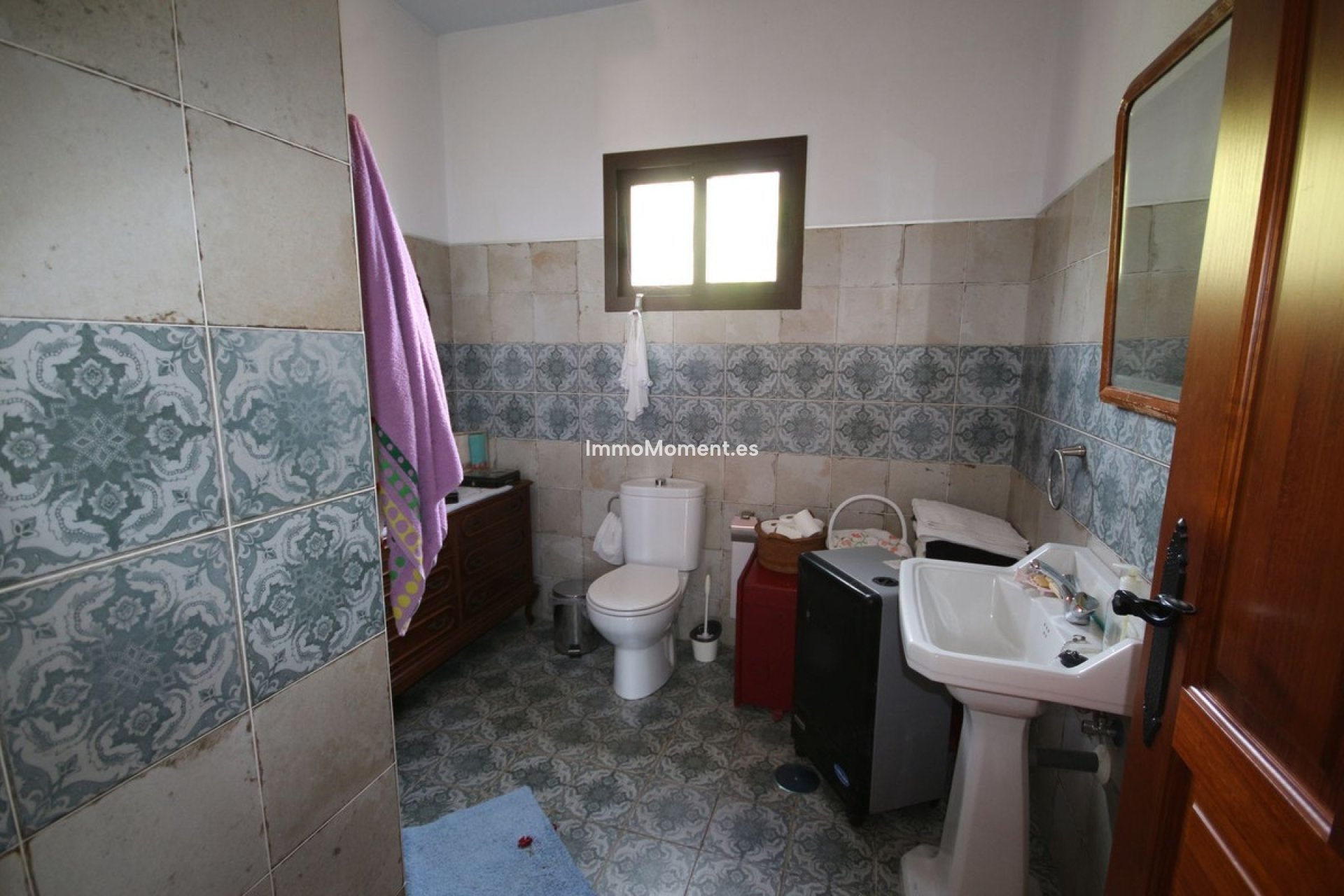 Resale - Country house - Inland  - Almogía