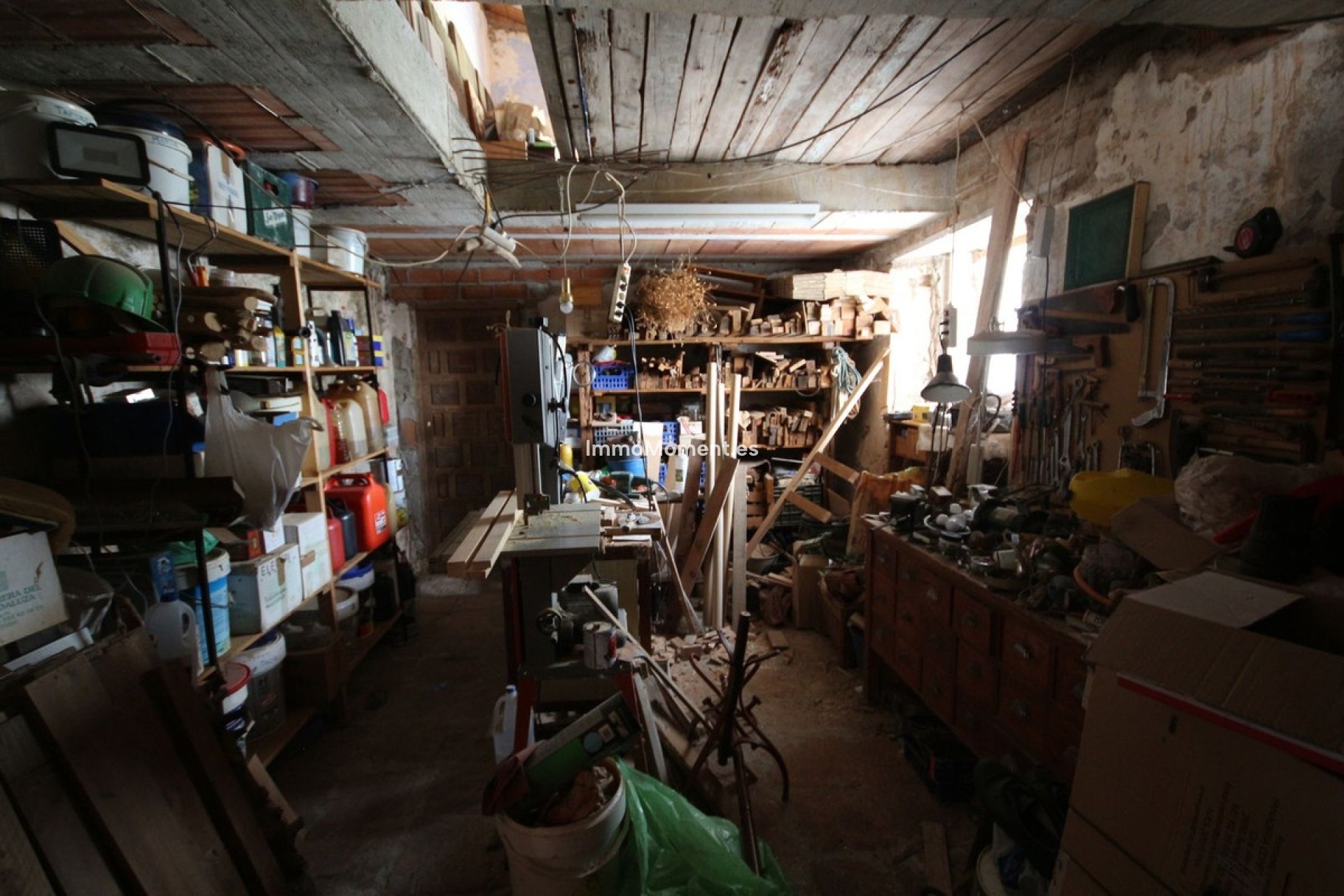 Resale - Country house - Inland  - Almogía