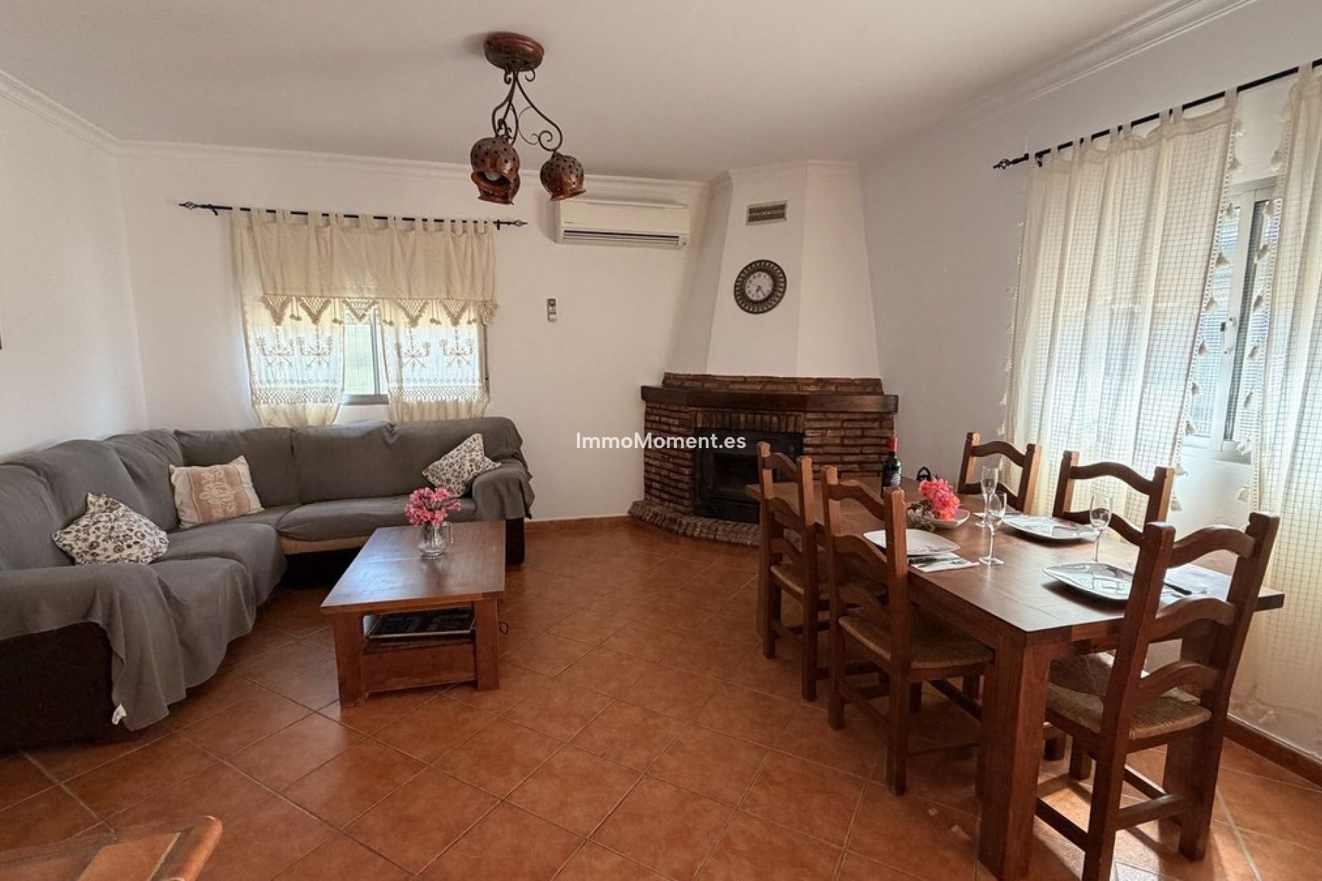 Resale - Country house - Inland  - Almogía