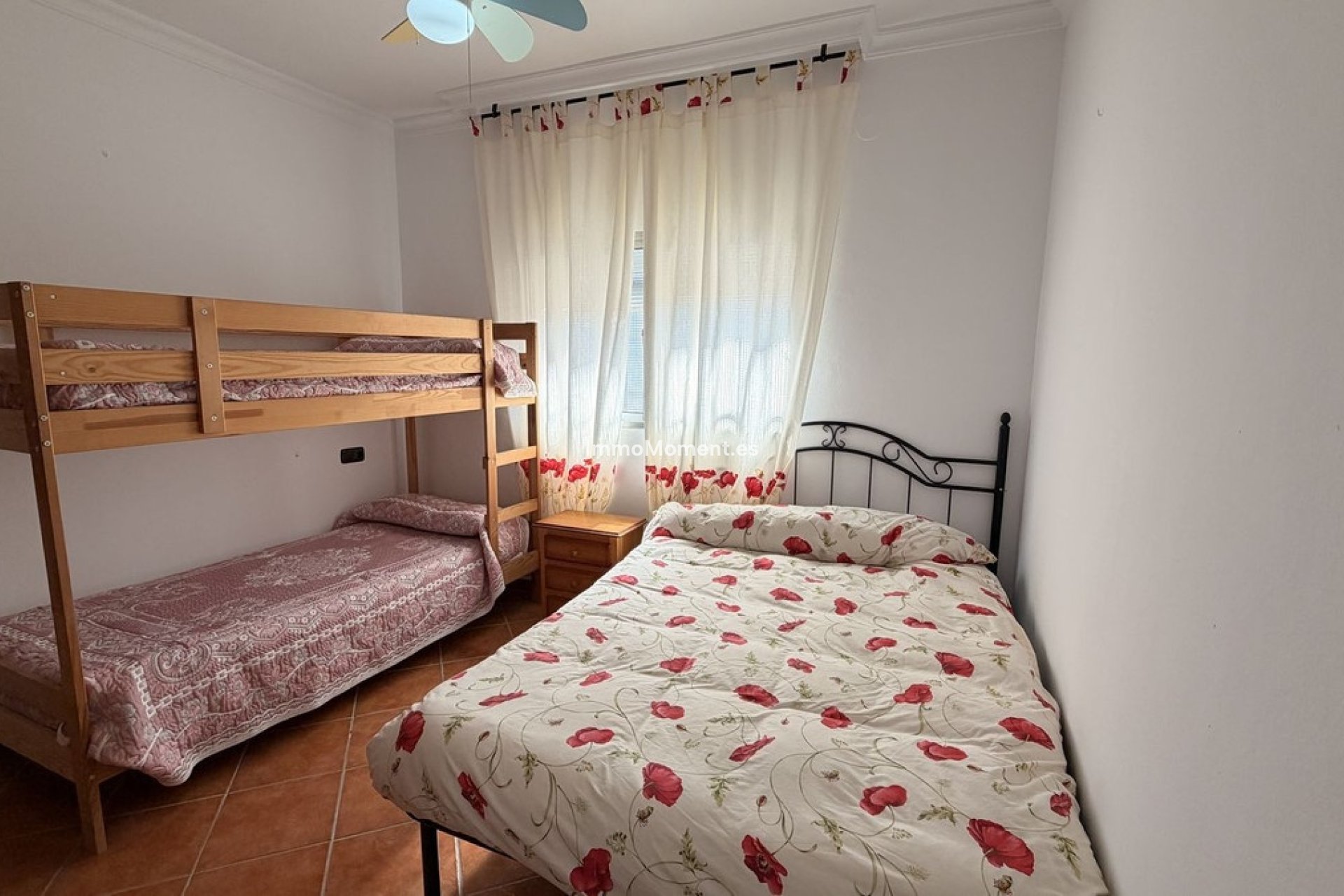 Resale - Country house - Inland  - Almogía
