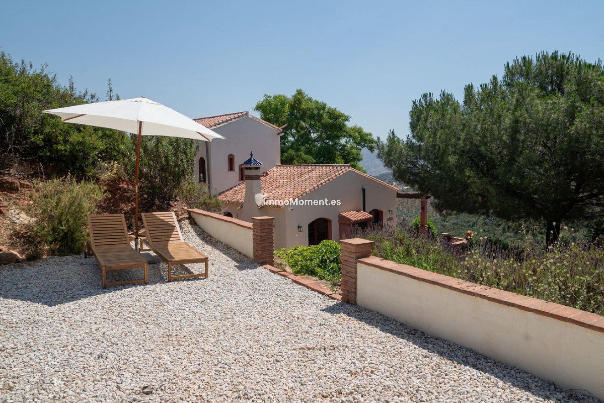 Resale - Country house - Inland  - Almogía