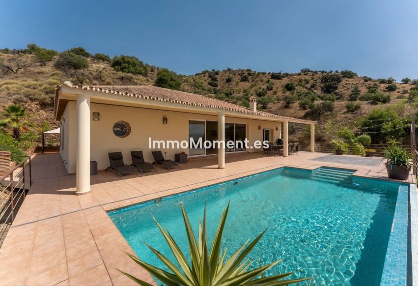 Resale - Country house - Inland  - Cártama Centro