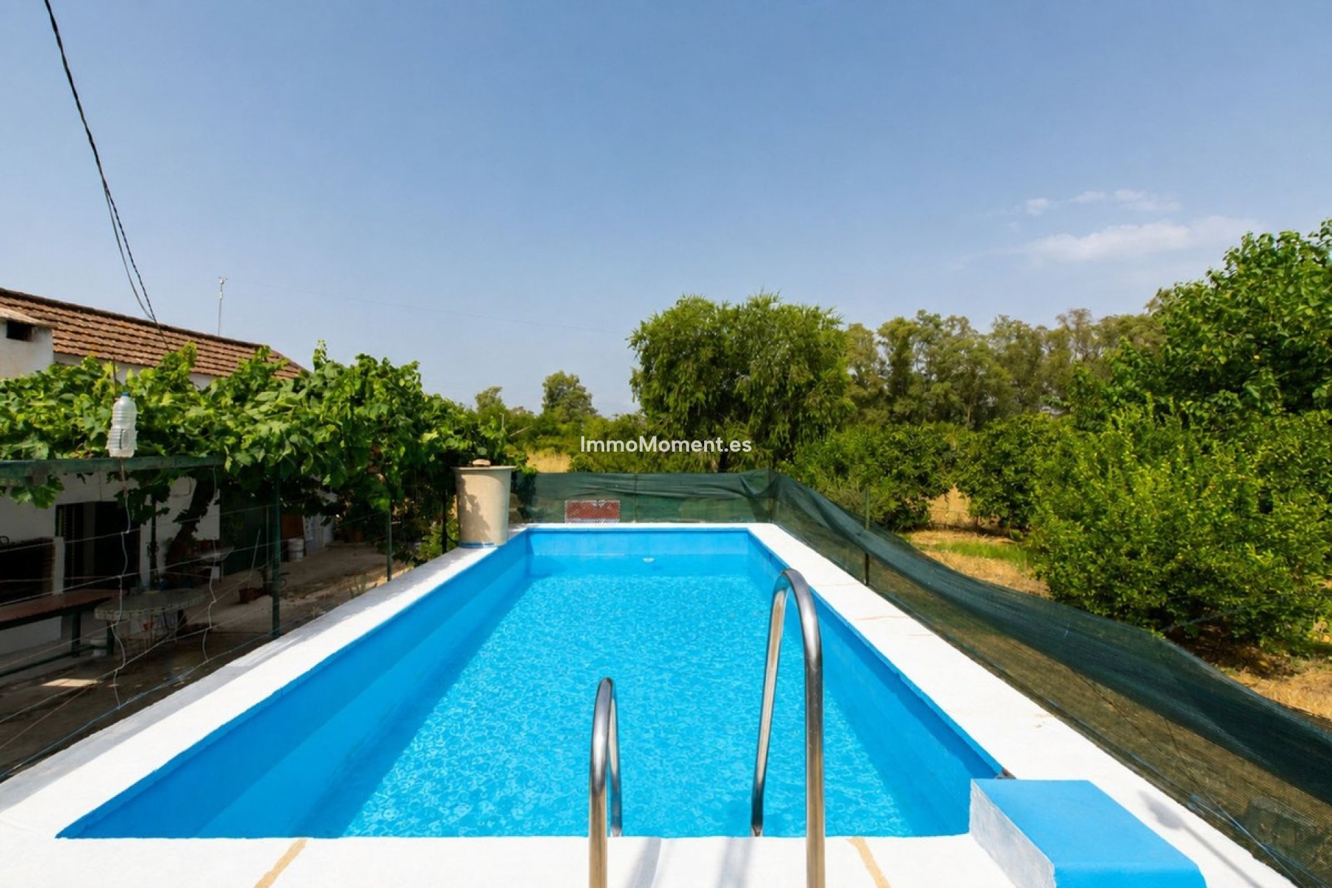 Resale - Country house - Inland  - Coín