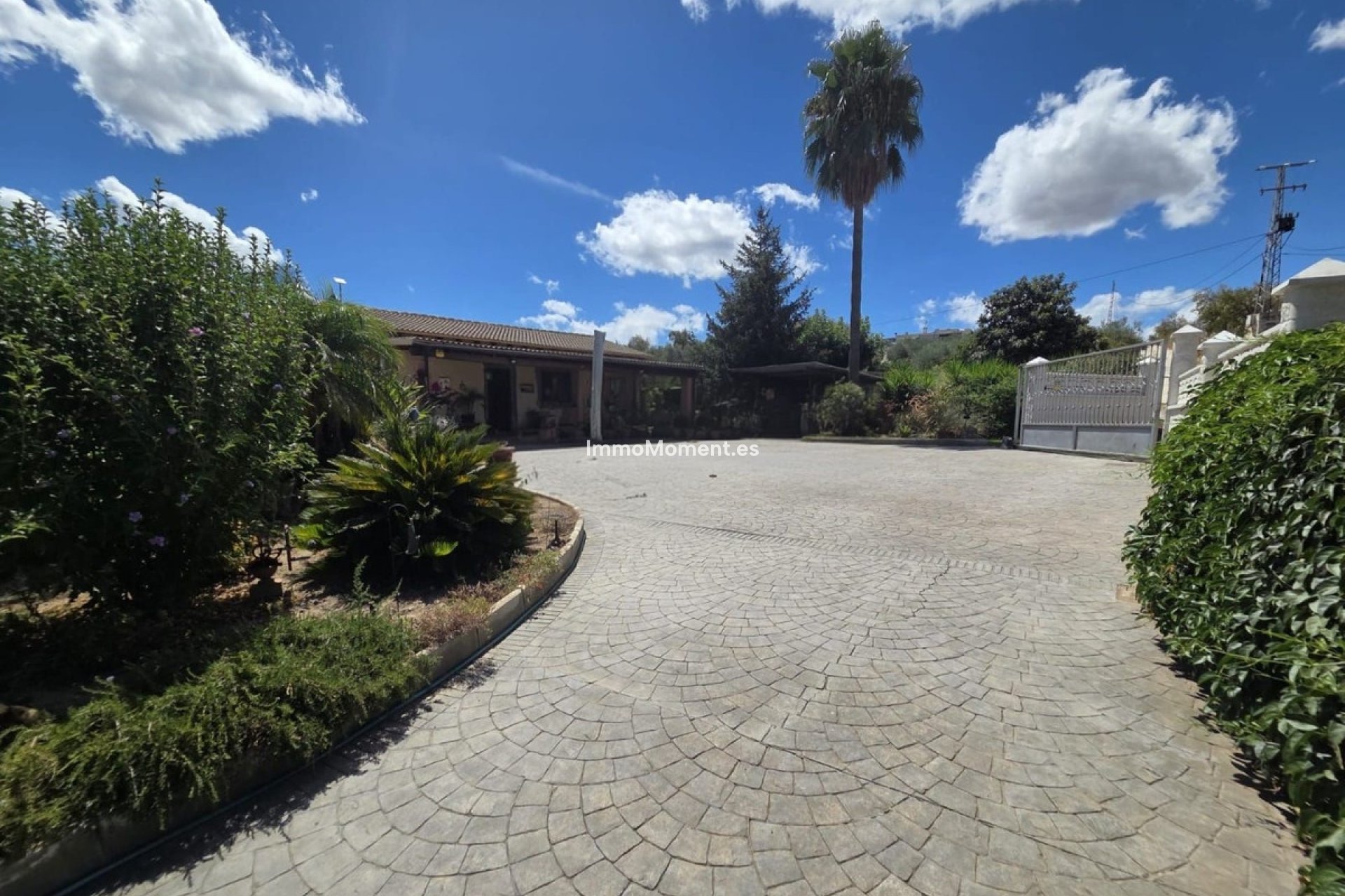Resale - Country house - Inland  - Coín