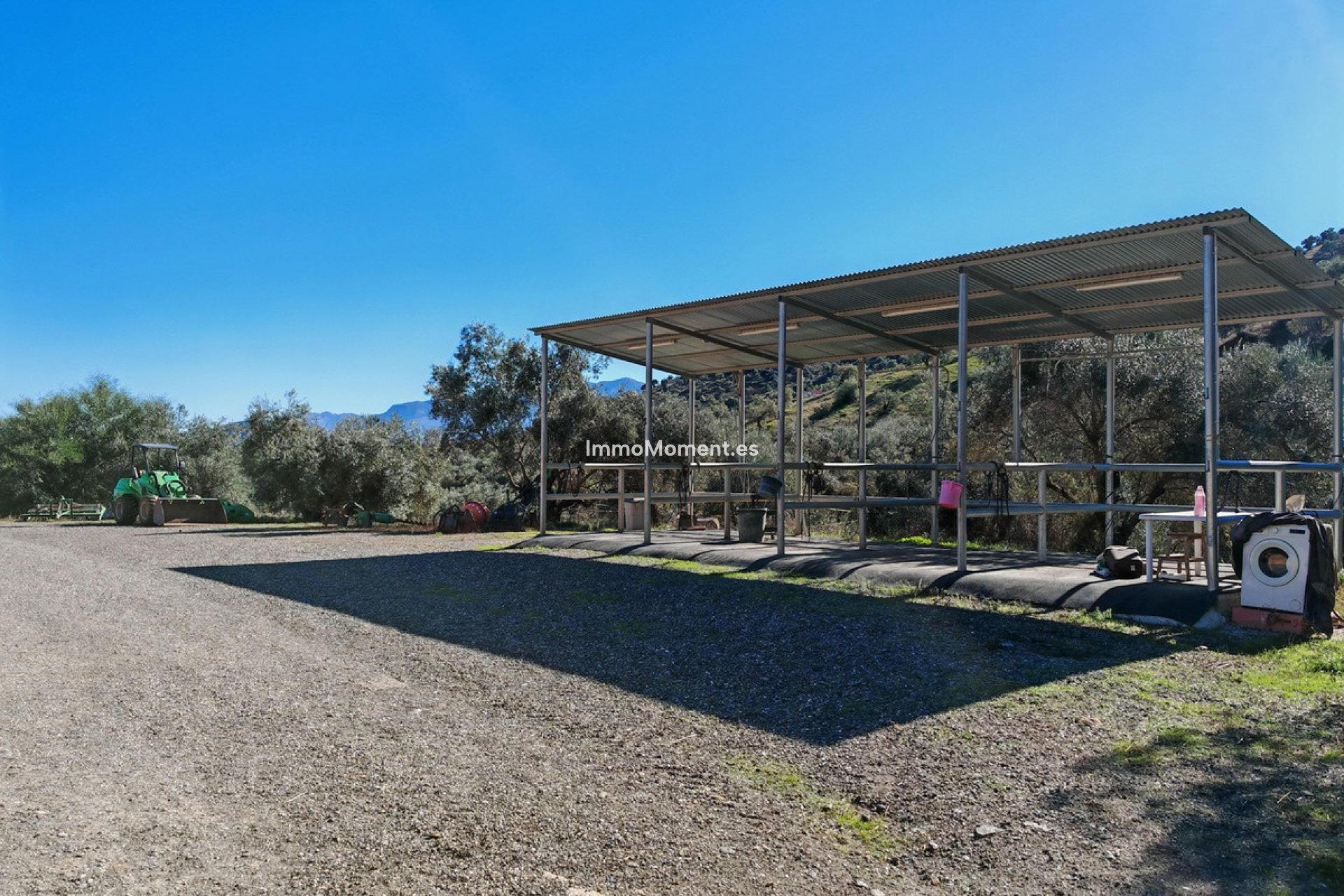 Resale - Country house - Inland  - Coín