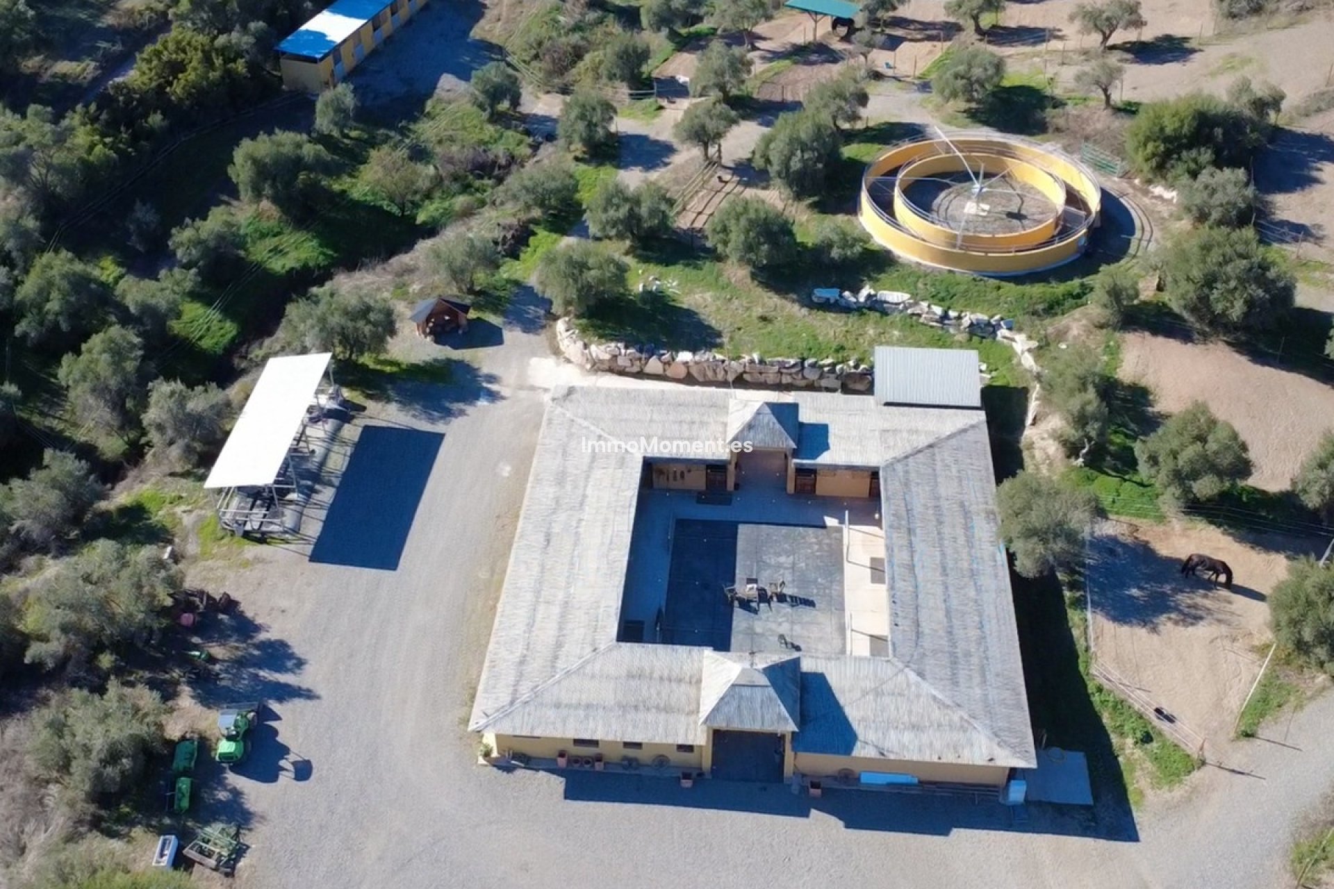 Resale - Country house - Inland  - Coín