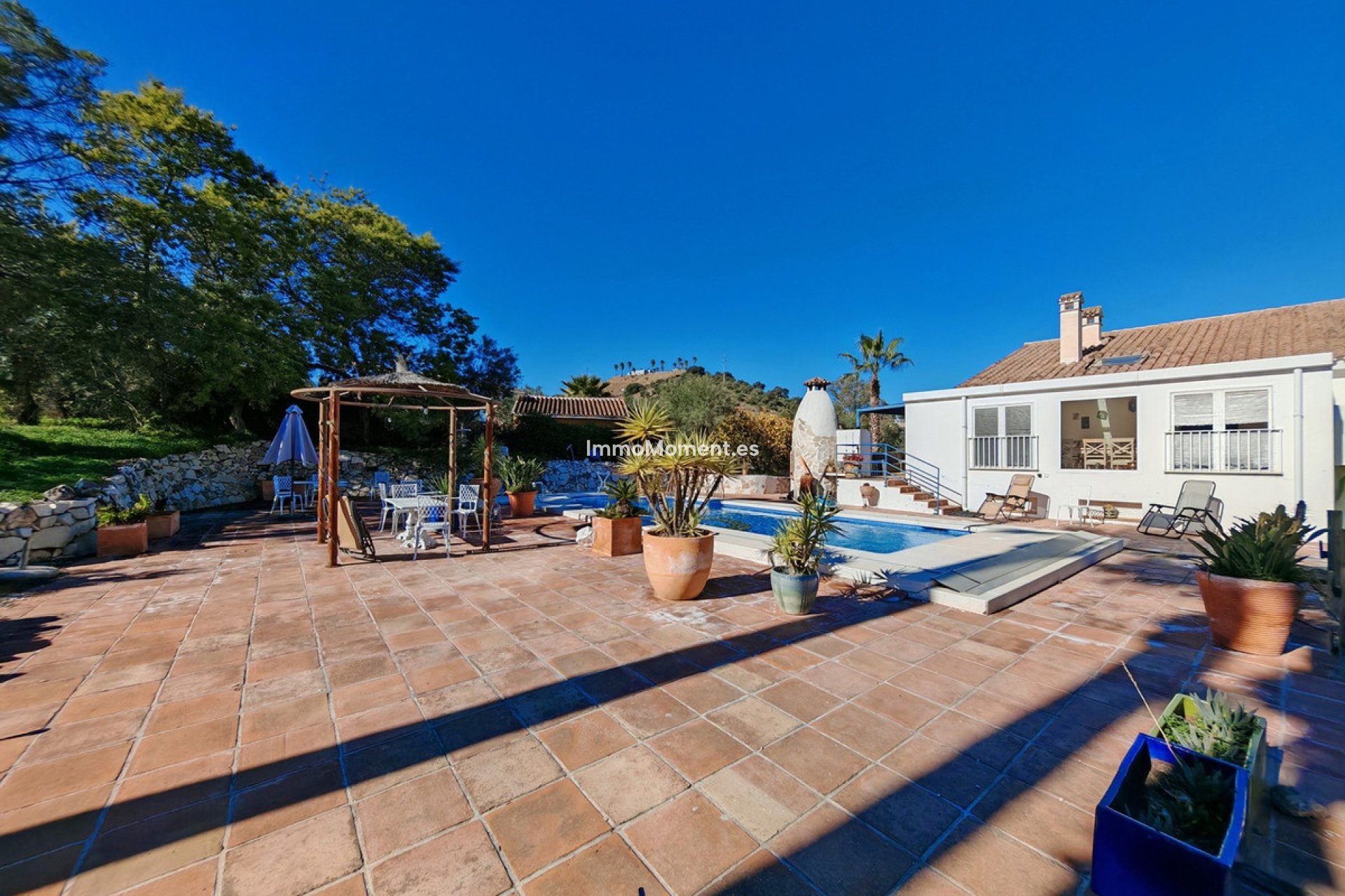 Resale - Country house - Inland  - Coín