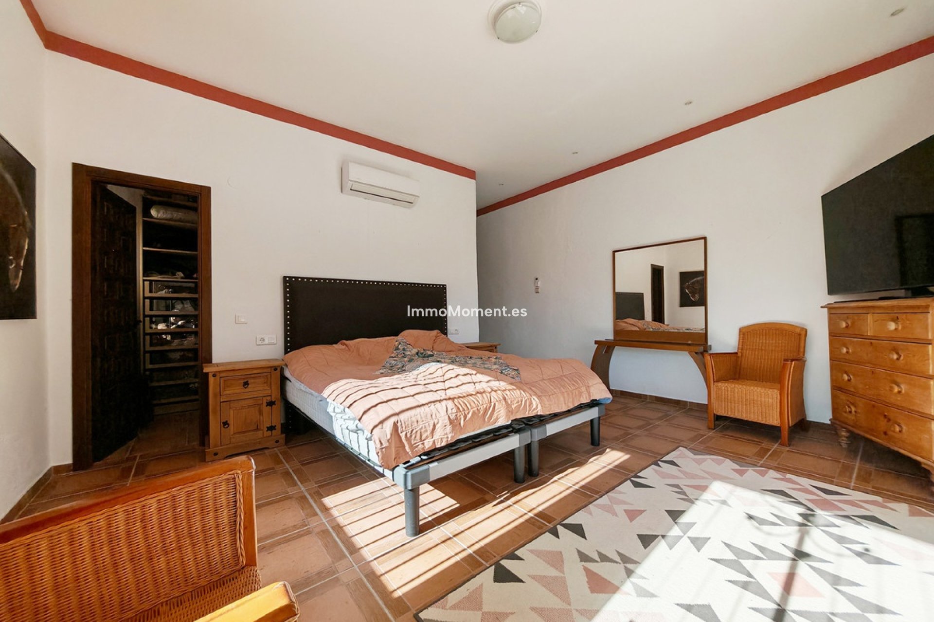 Resale - Country house - Inland  - Coín