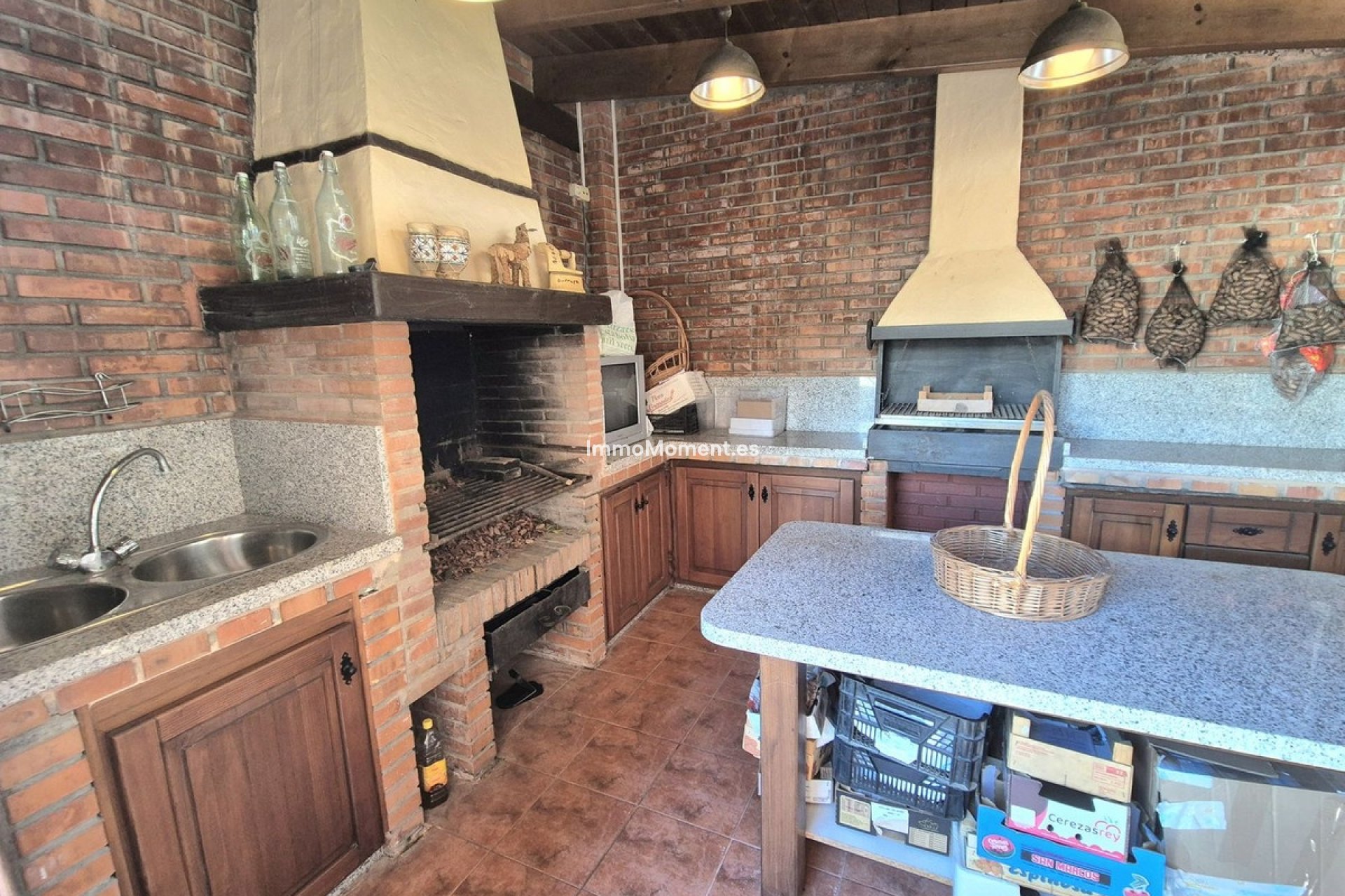 Resale - Country house - Inland  - Coín