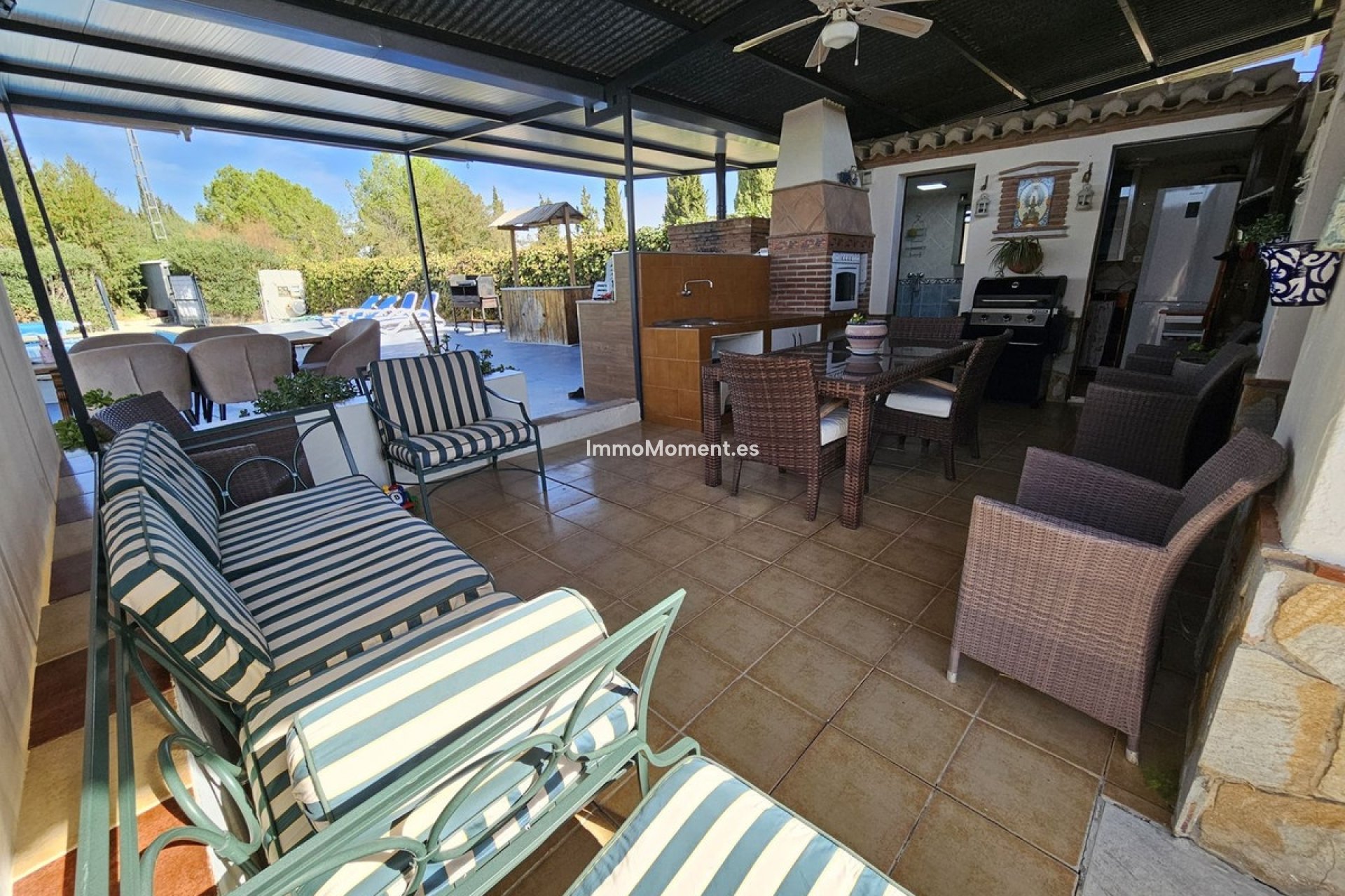 Resale - Country house - Inland  - Coín