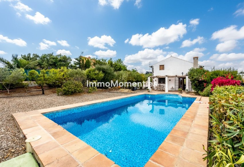 Resale - Country house - Inland  - Coín