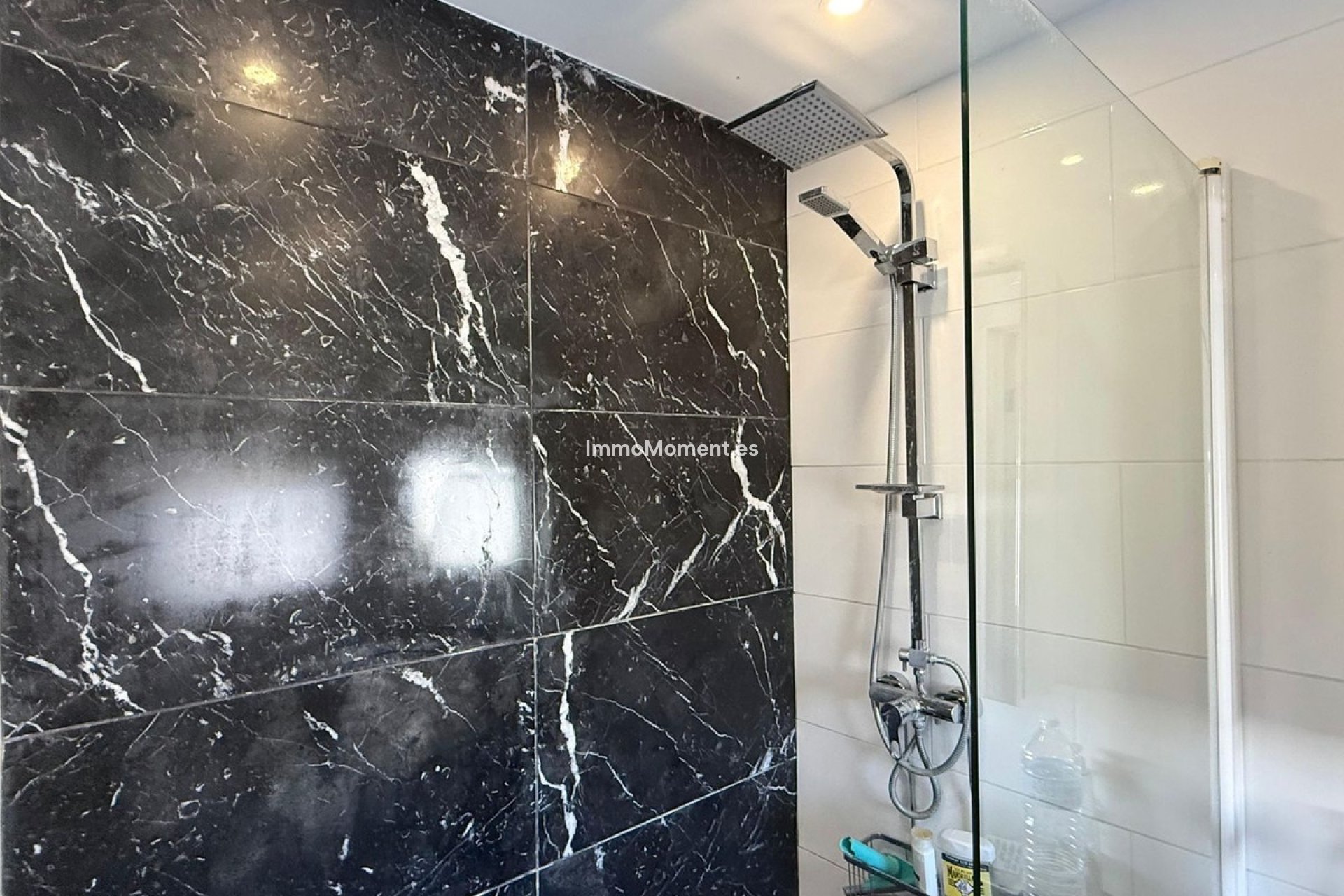 Resale - Country house - Inland  - Coín