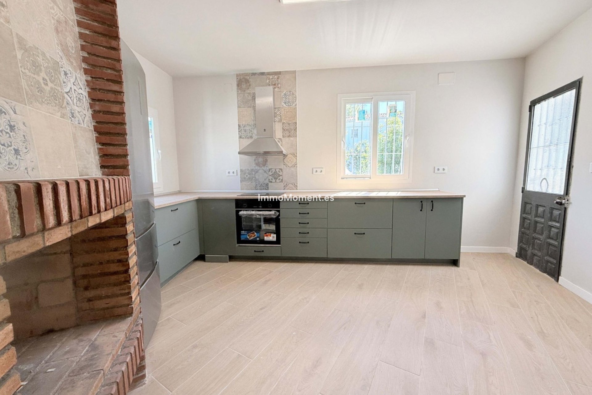 Resale - Country house - Inland  - Coín