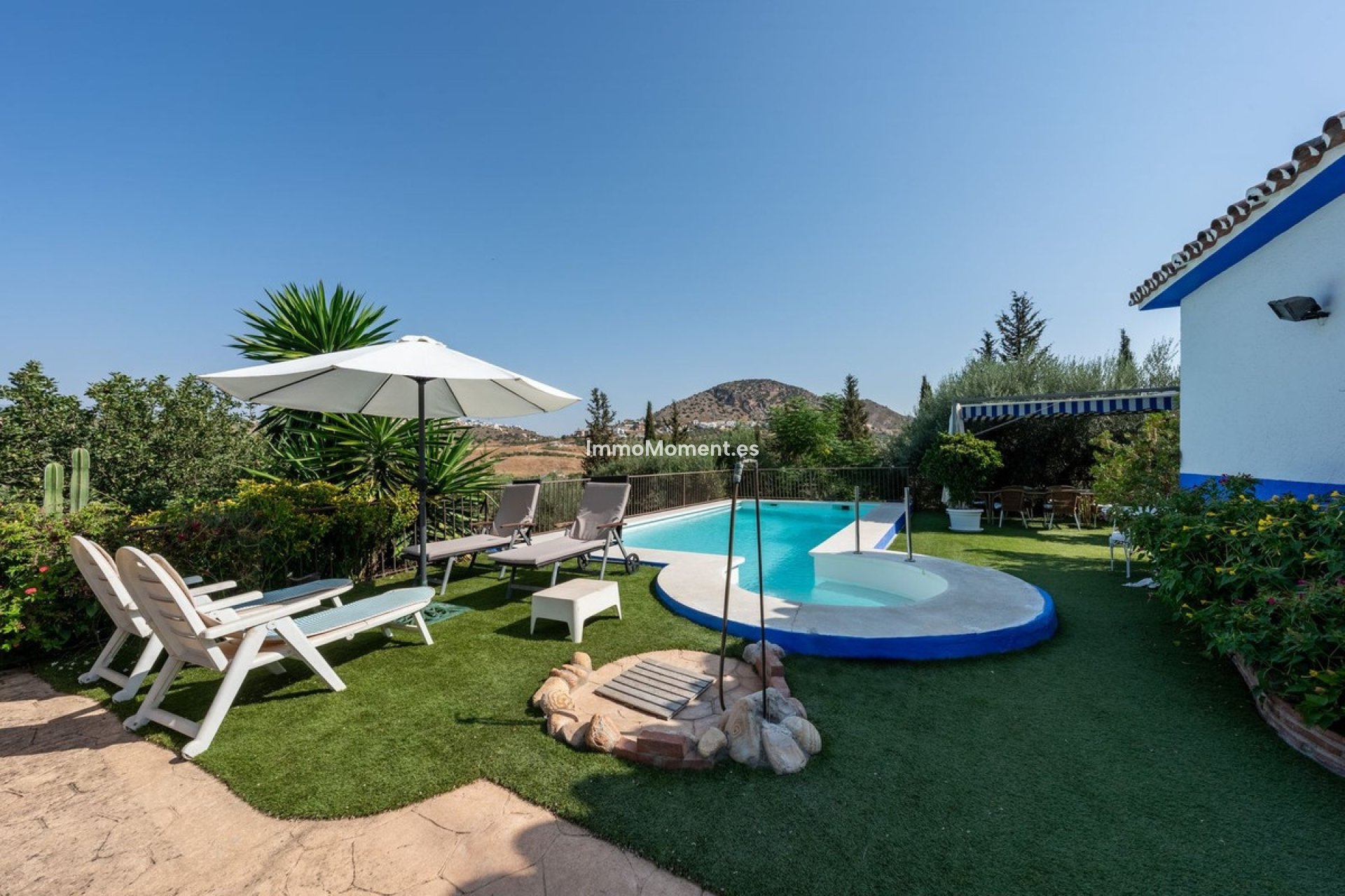 Resale - Country house - Inland  - Coín