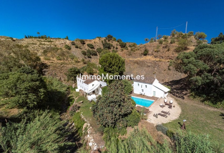 Resale - Country house - Inland  - Coín