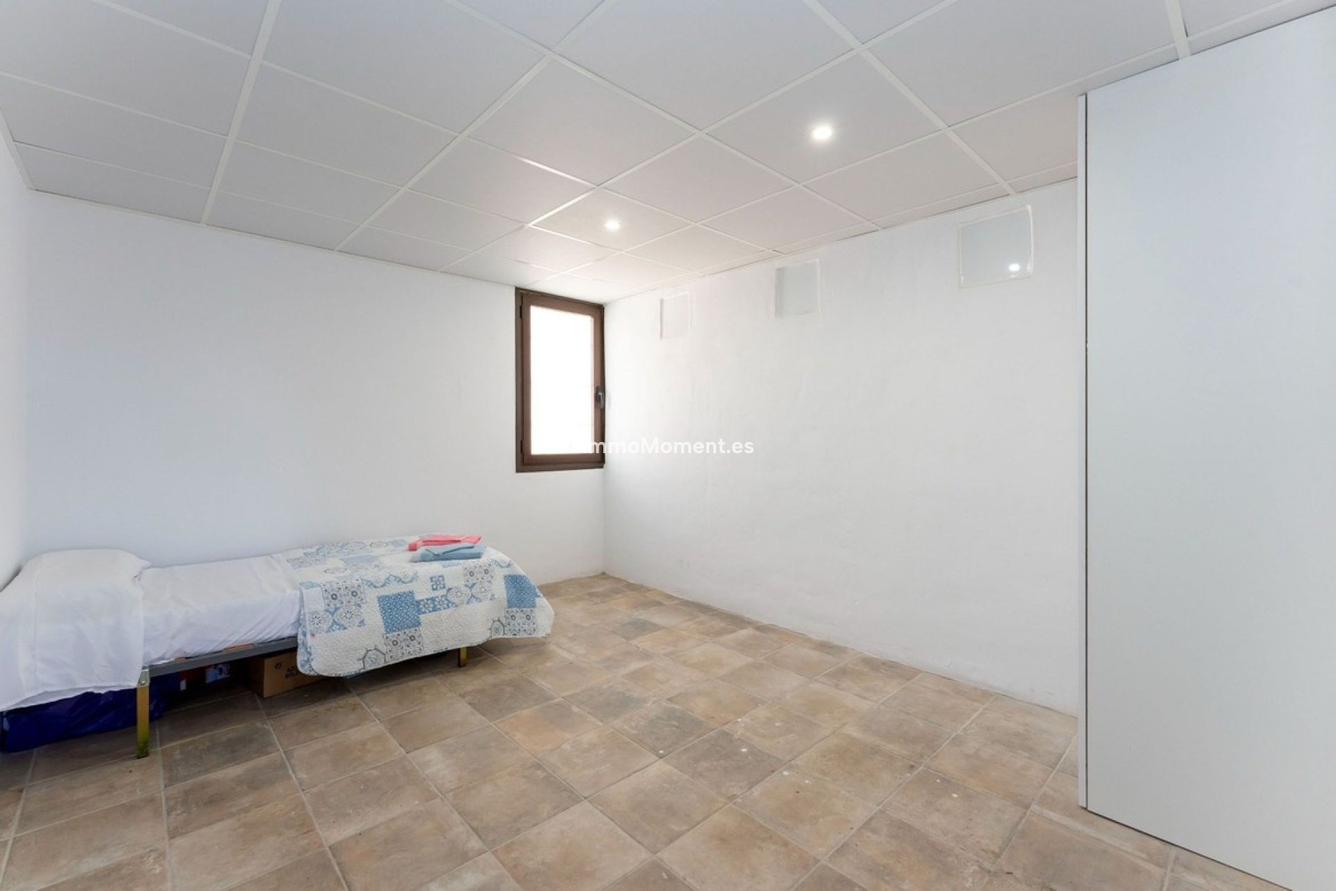 Resale - Country house - Inland  - Coín