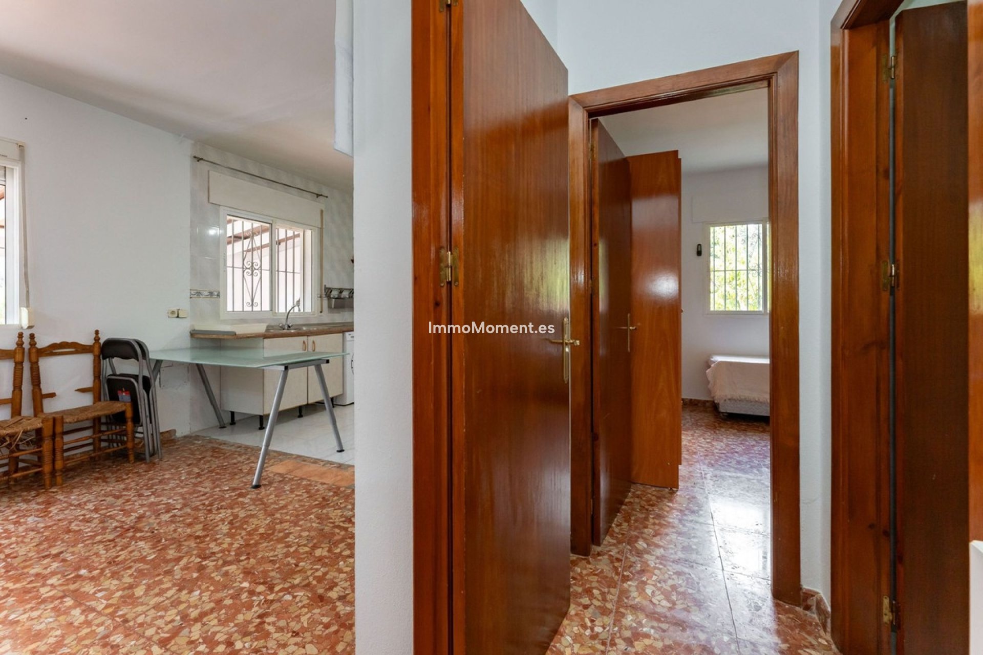 Resale - Country house - Inland  - Coín