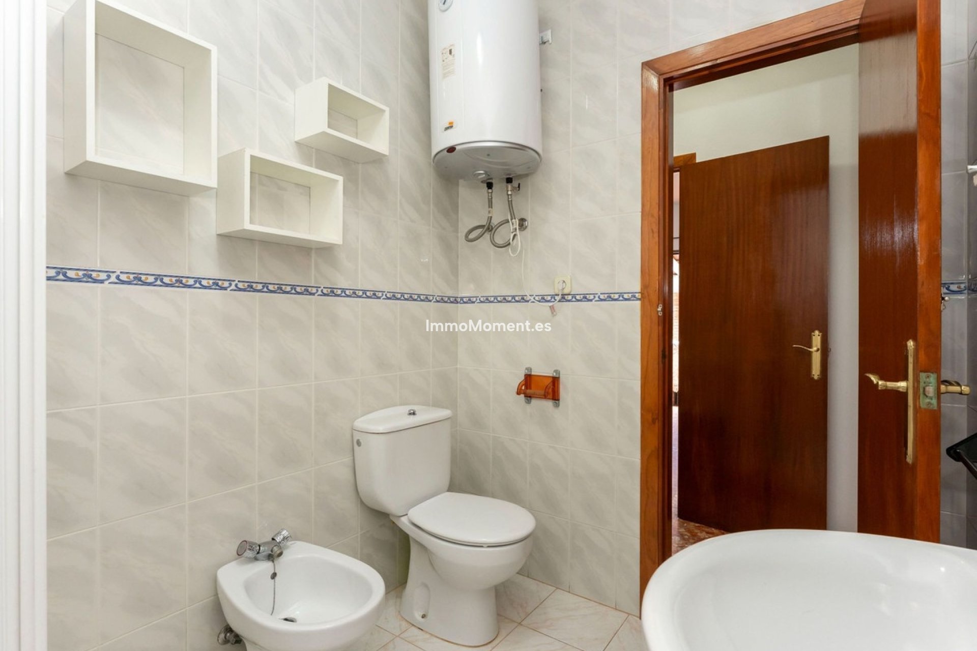 Resale - Country house - Inland  - Coín