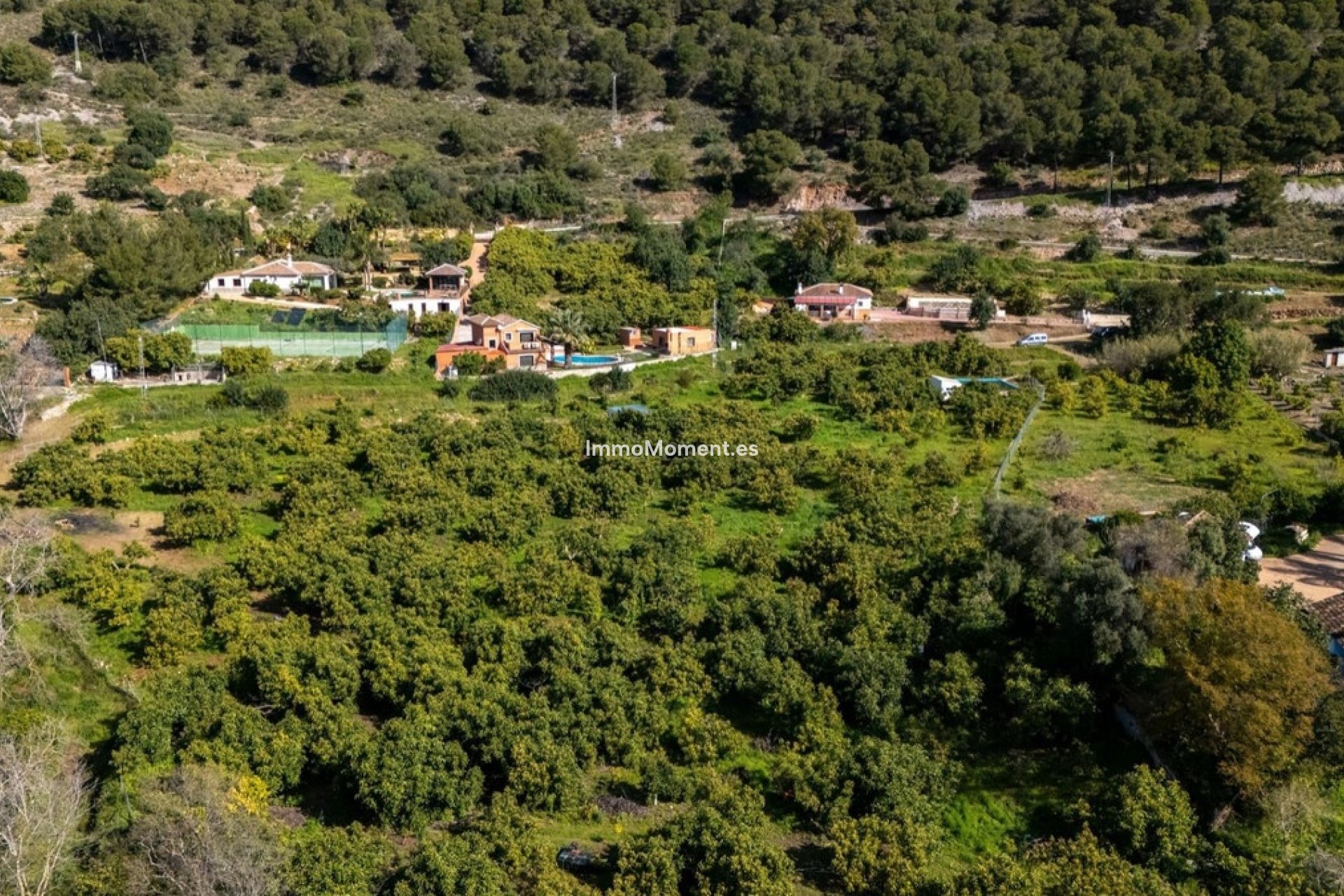 Resale - Country house - Inland  - Coín