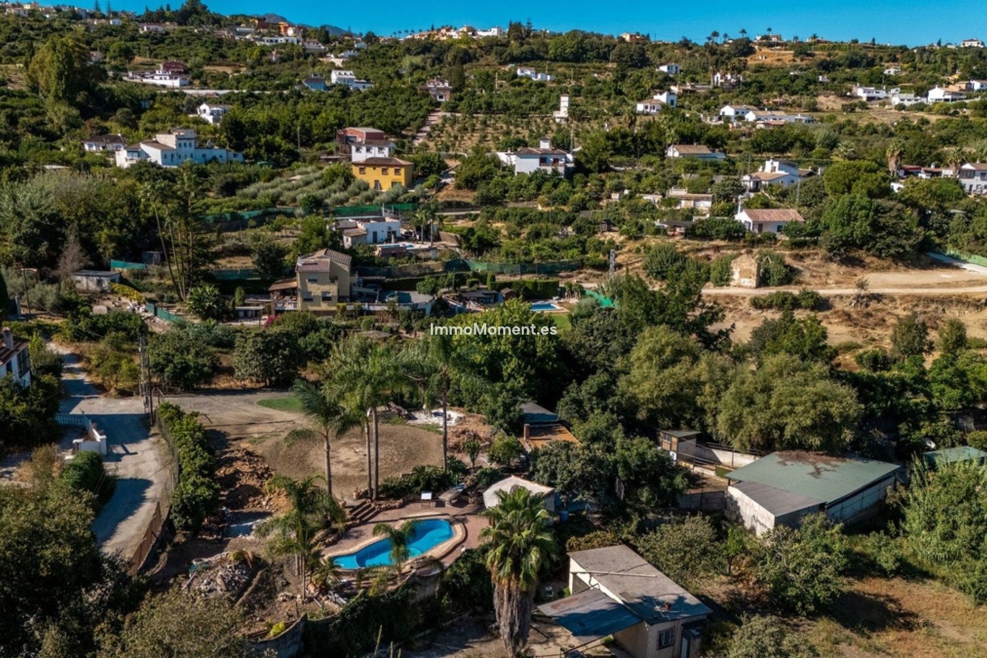 Resale - Country house - Inland  - Coín