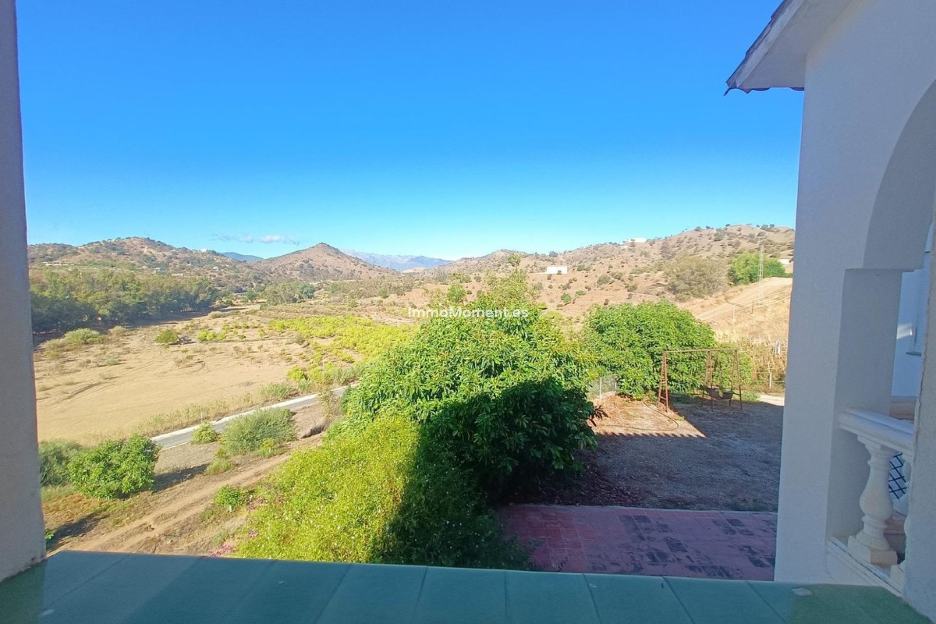 Resale - Country house - Inland  - Coín