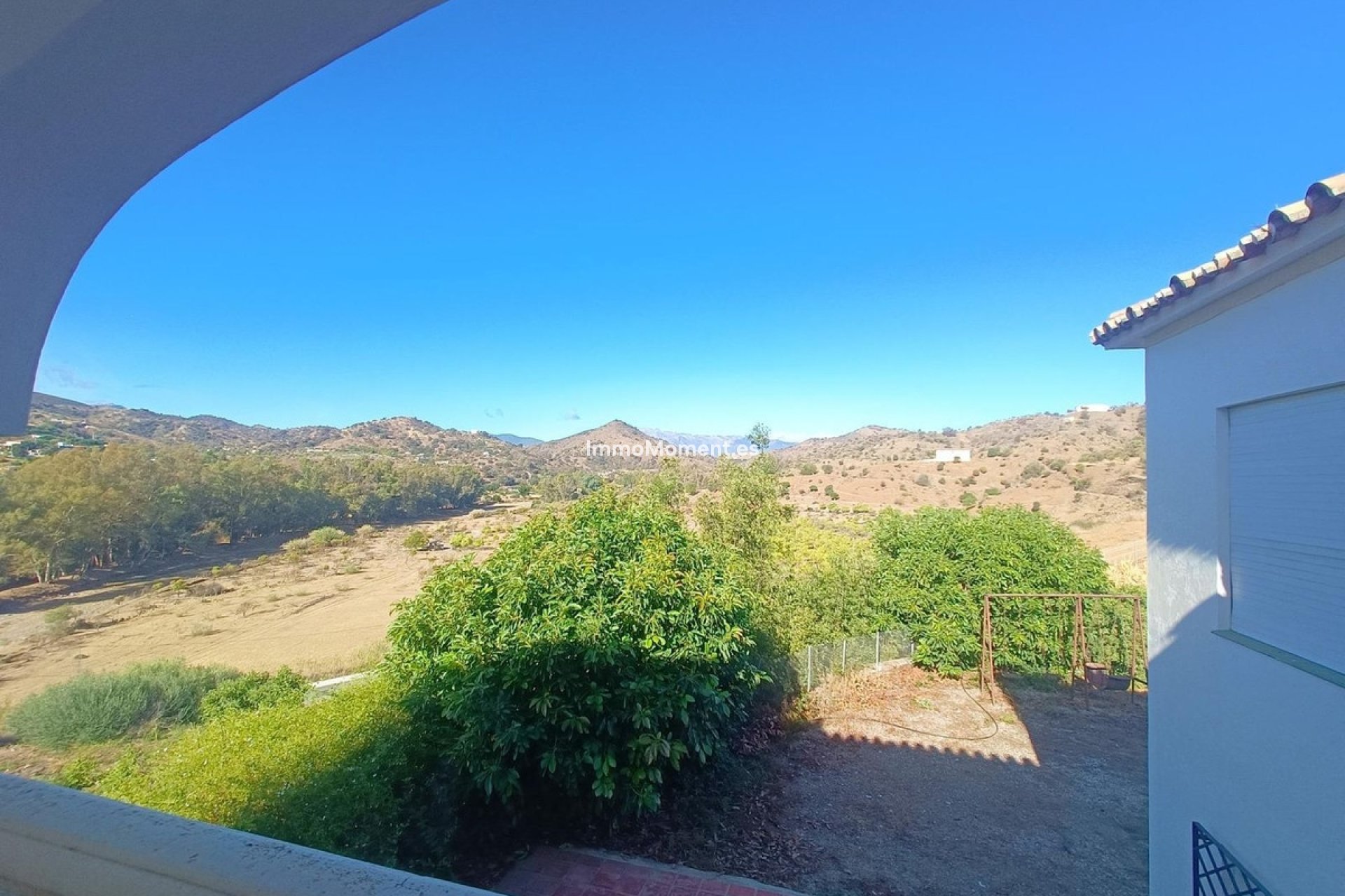 Resale - Country house - Inland  - Coín