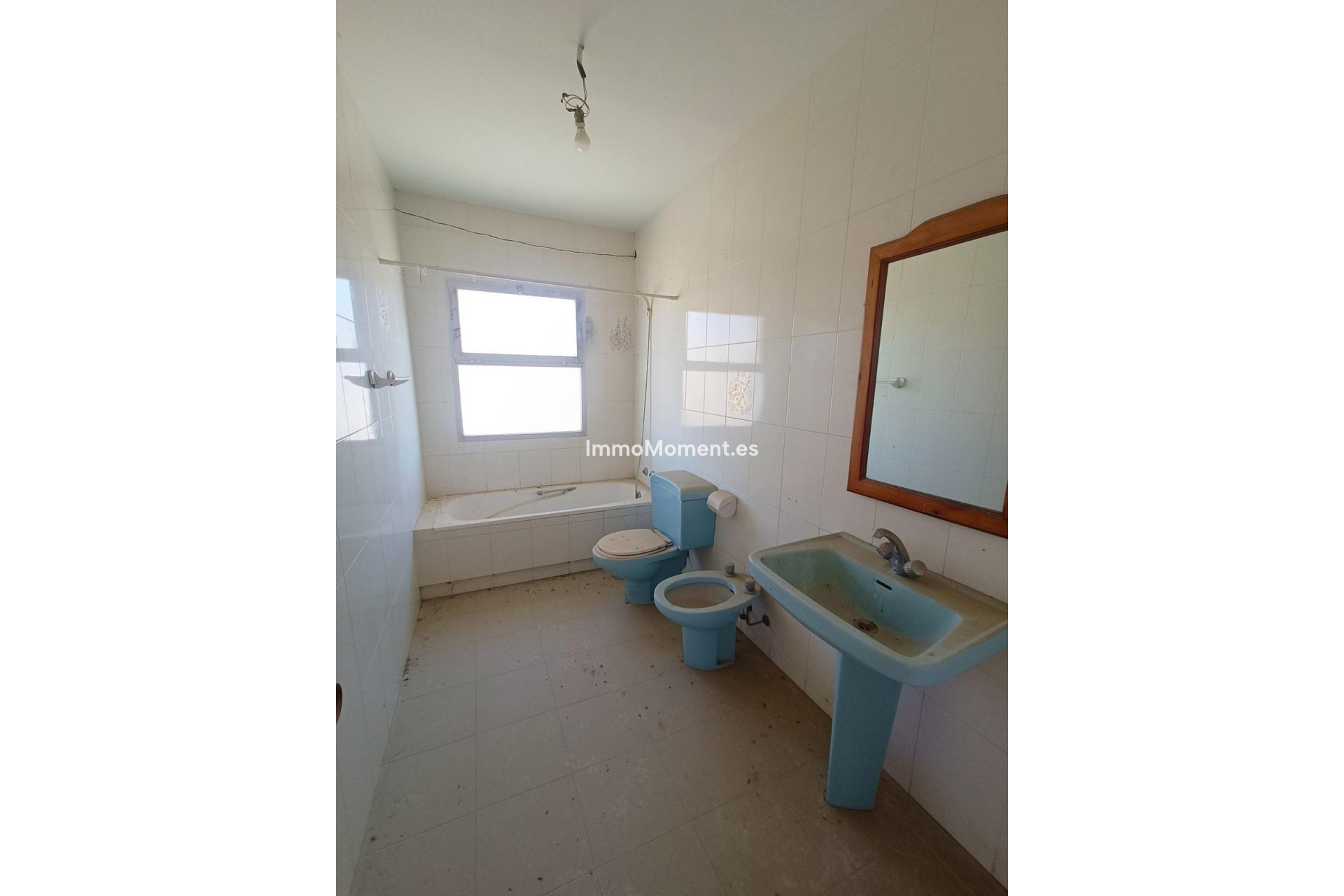 Resale - Country house - Inland  - Coín