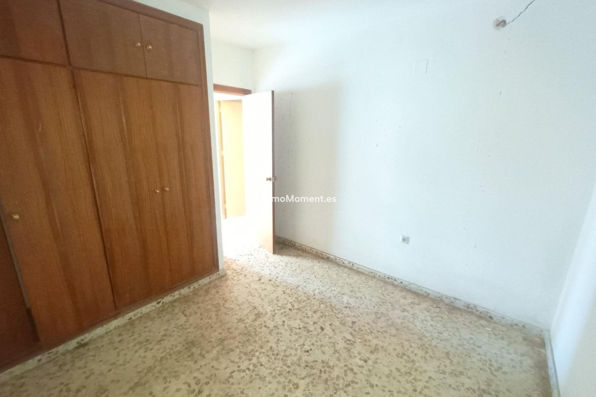 Resale - Country house - Inland  - Coín