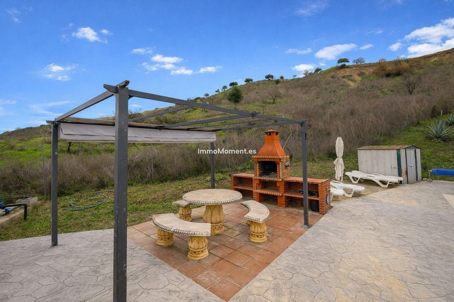 Resale - Country house - Inland  - Coín