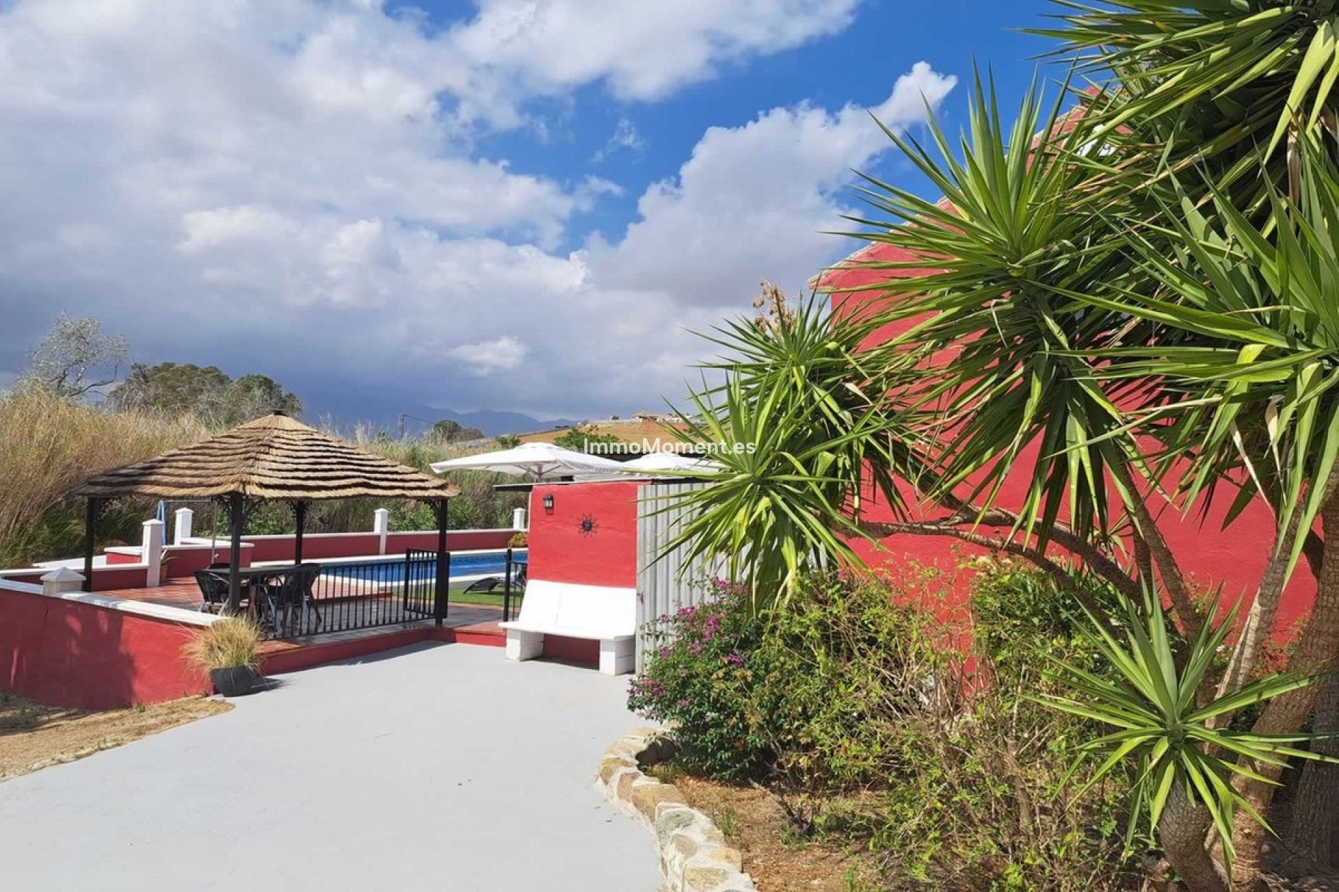 Resale - Country house - Inland  - Coín