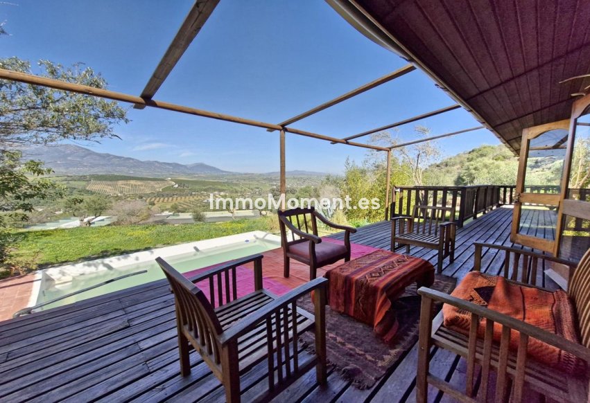 Resale - Country house - Inland  - Coín