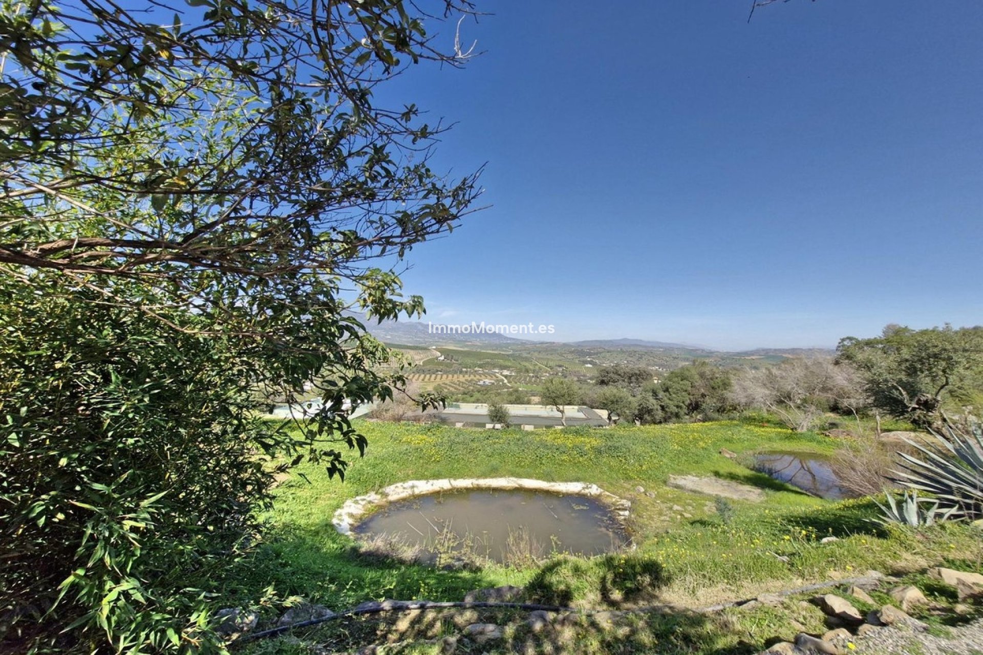 Resale - Country house - Inland  - Coín