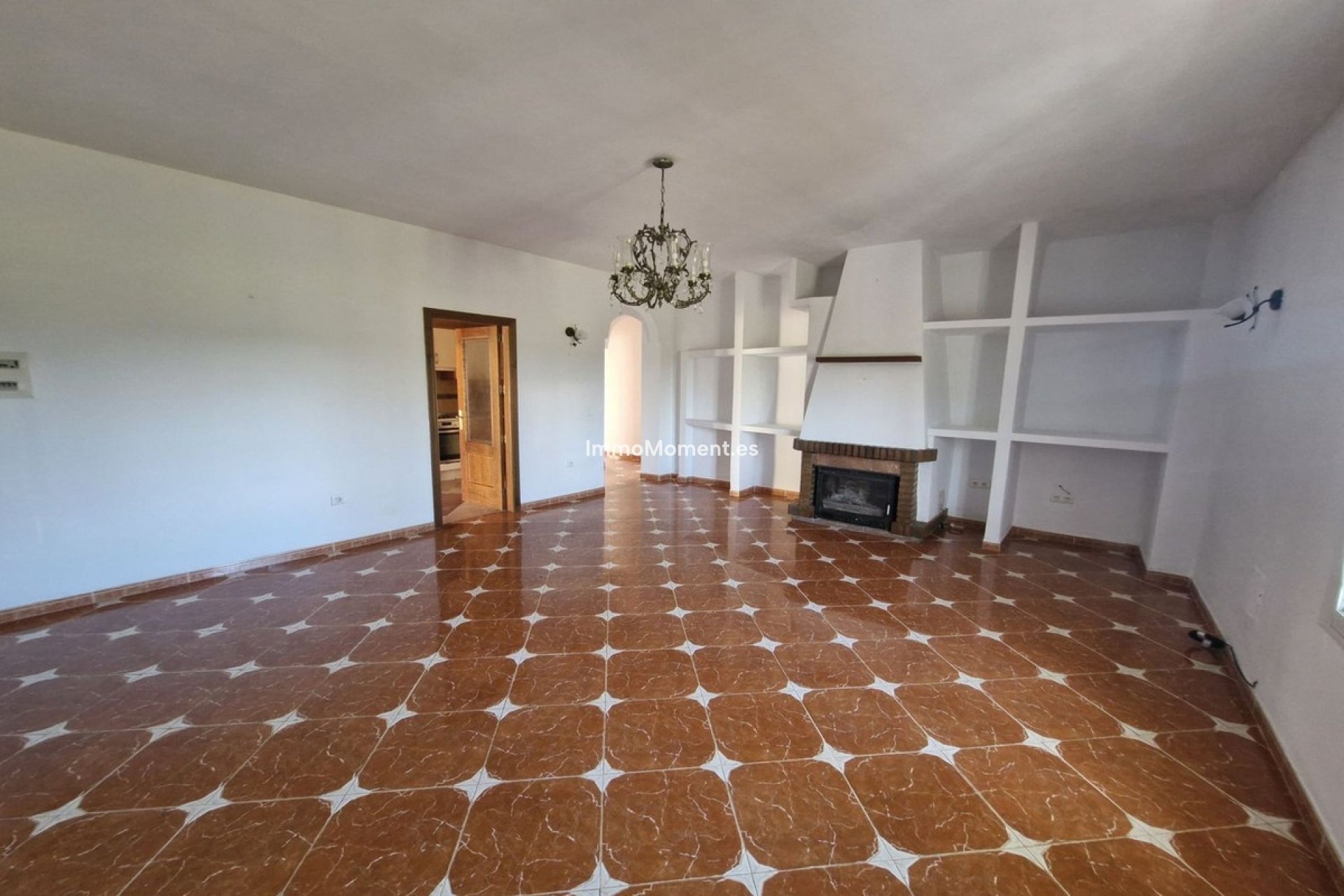 Resale - Country house - Inland  - Coín