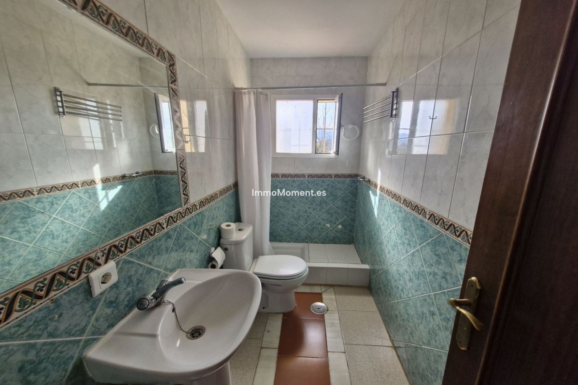 Resale - Country house - Inland  - Coín