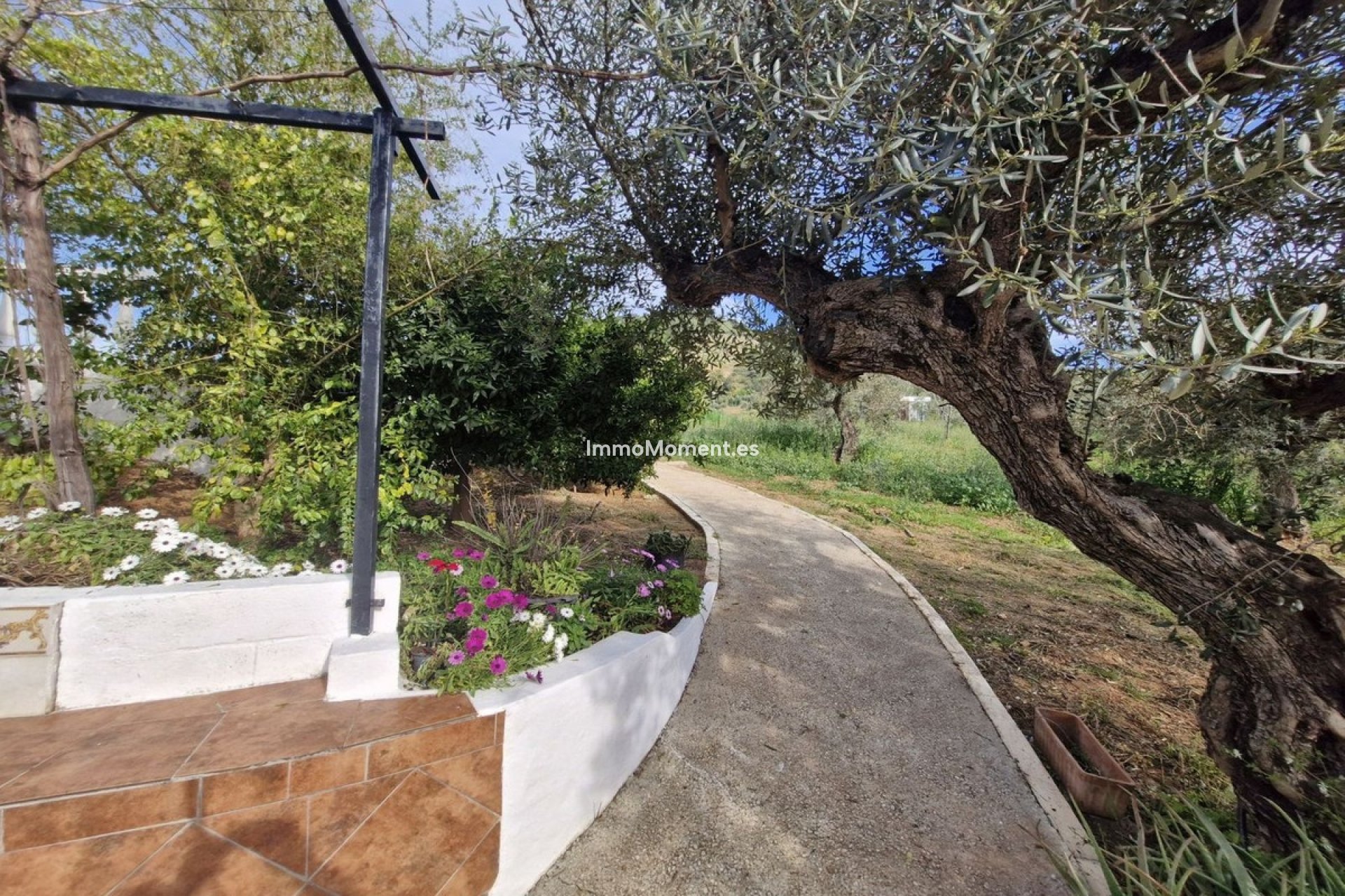 Resale - Country house - Inland  - Coín