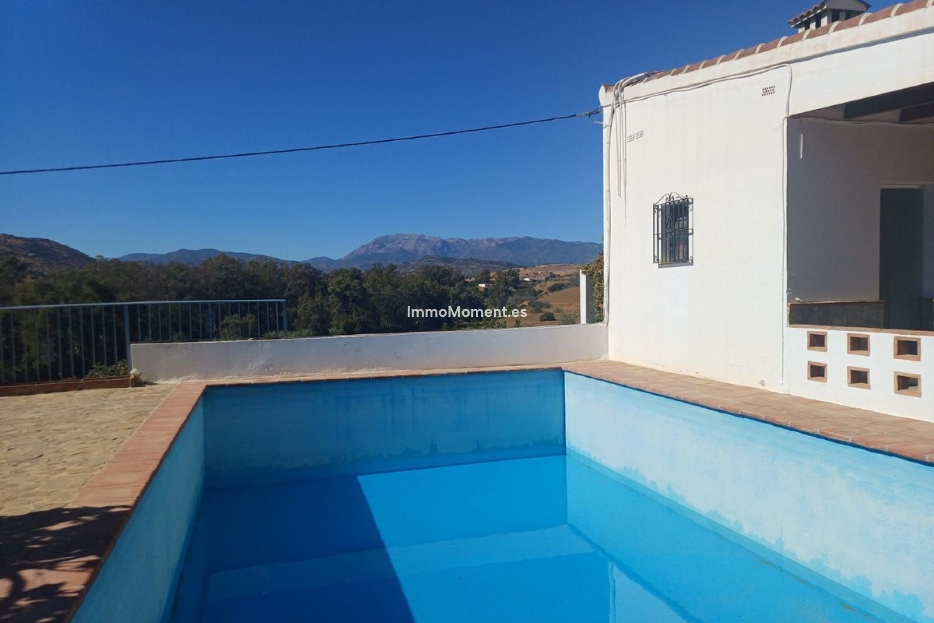 Resale - Country house - Inland  - Coín