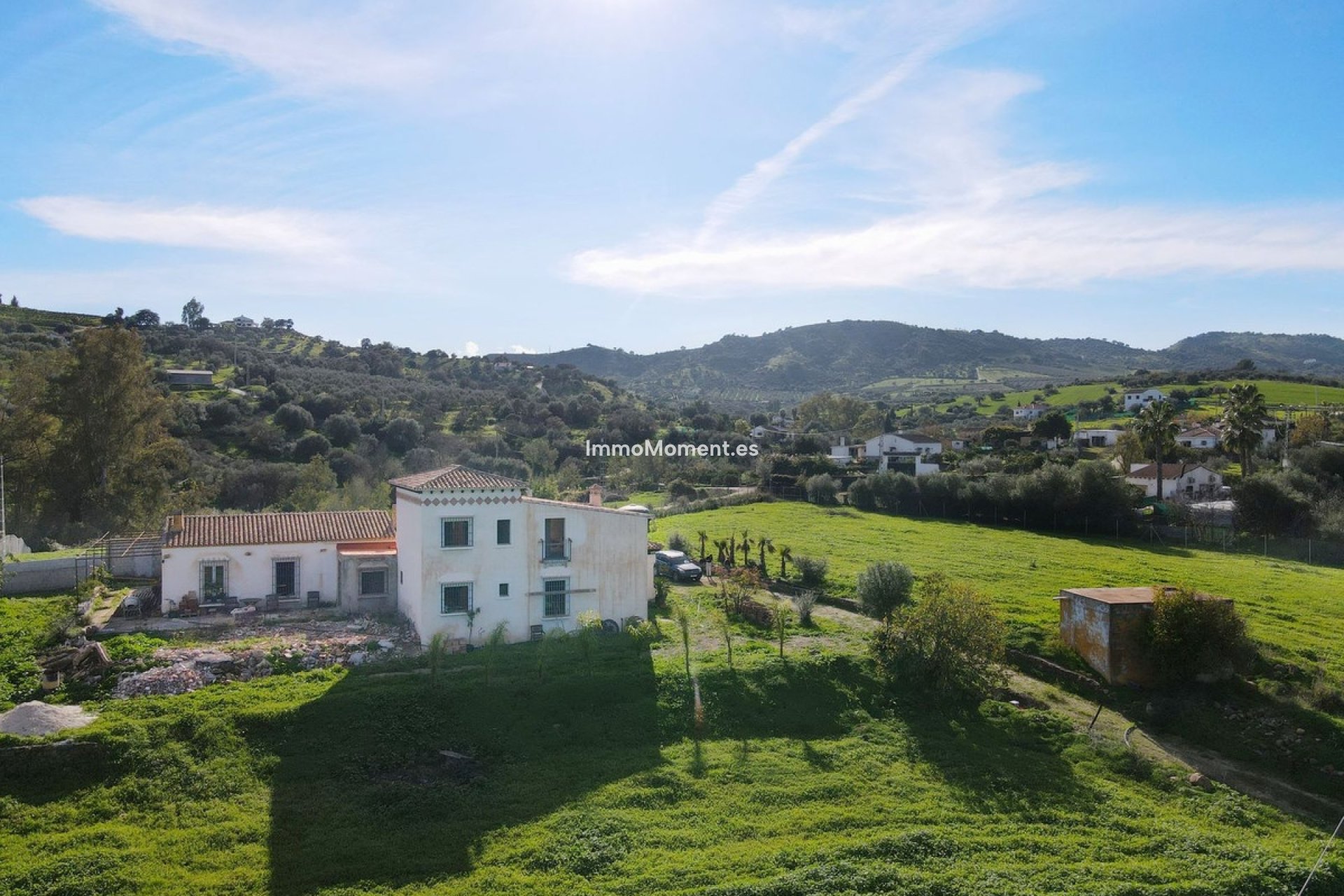 Resale - Country house - Inland  - Coín