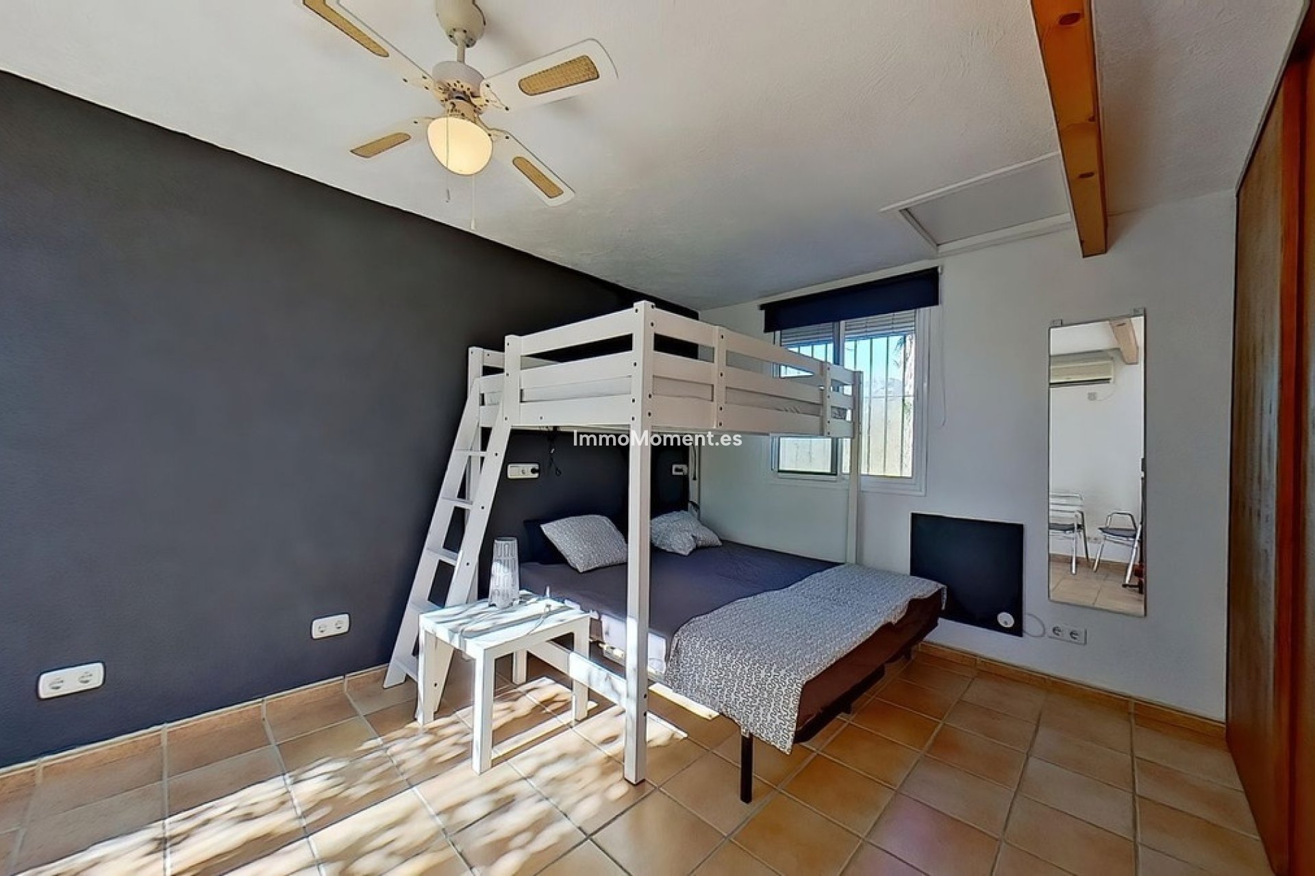 Resale - Country house - Inland  - Coín