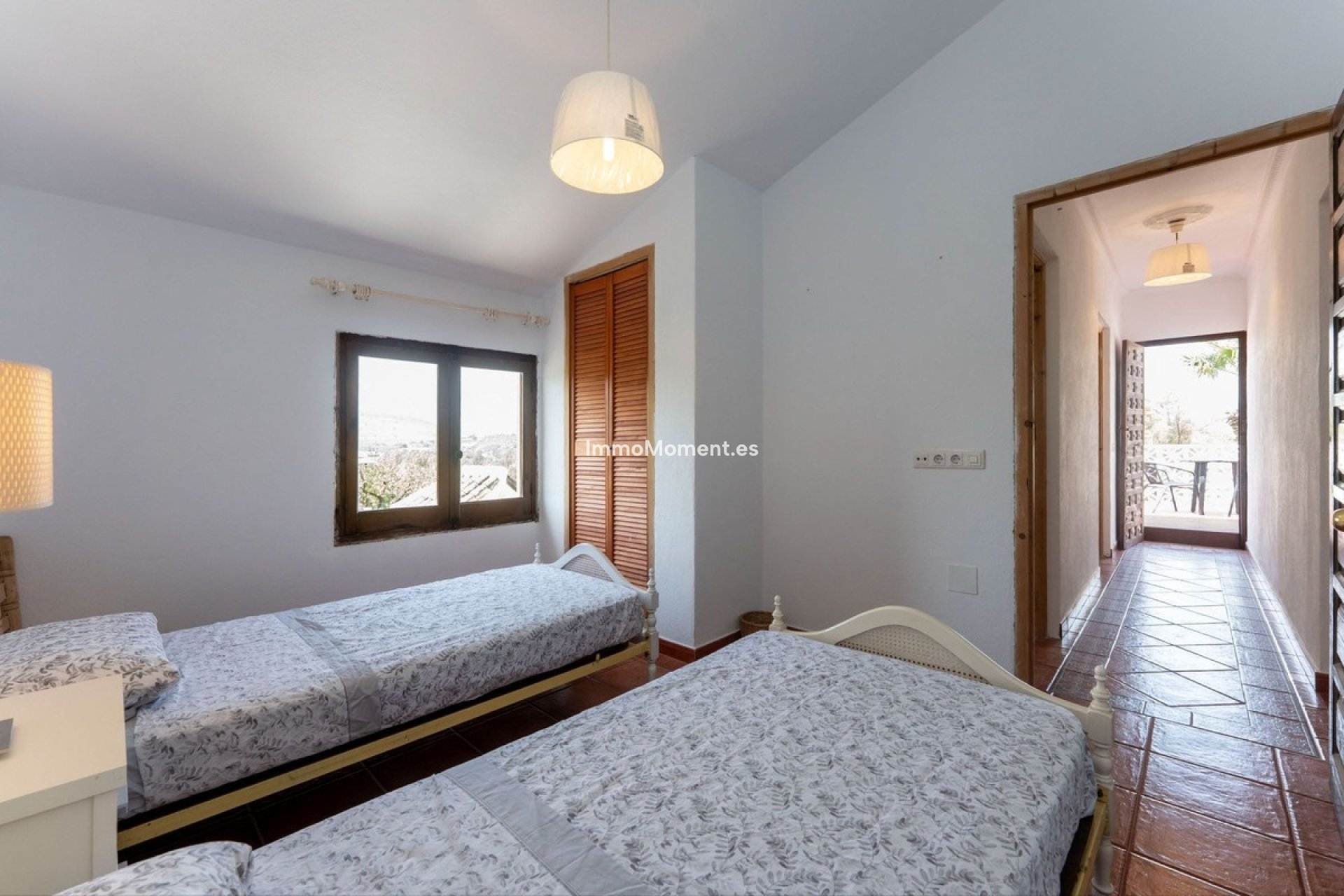 Resale - Country house - Inland  - Coín