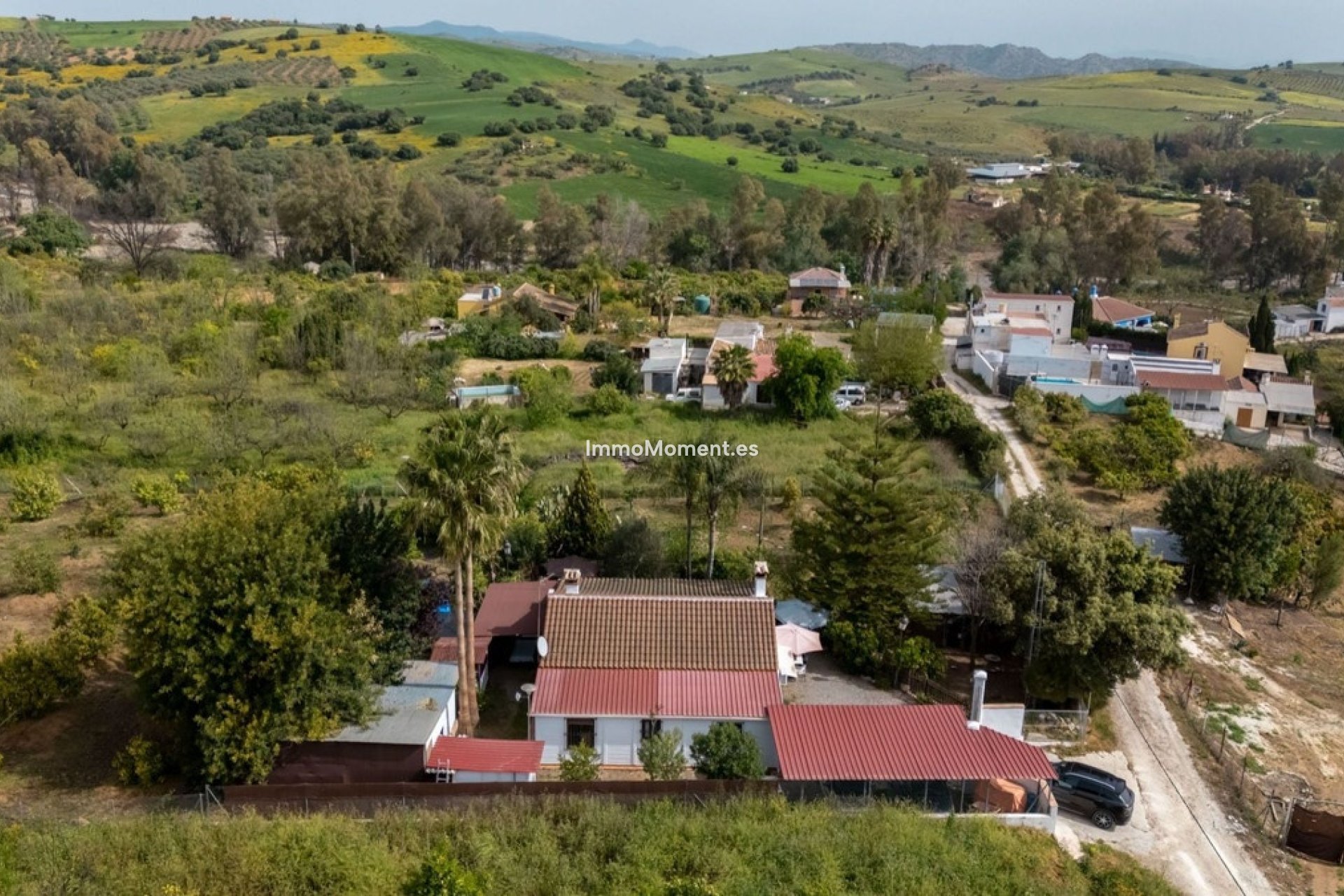 Resale - Country house - Inland  - Coín