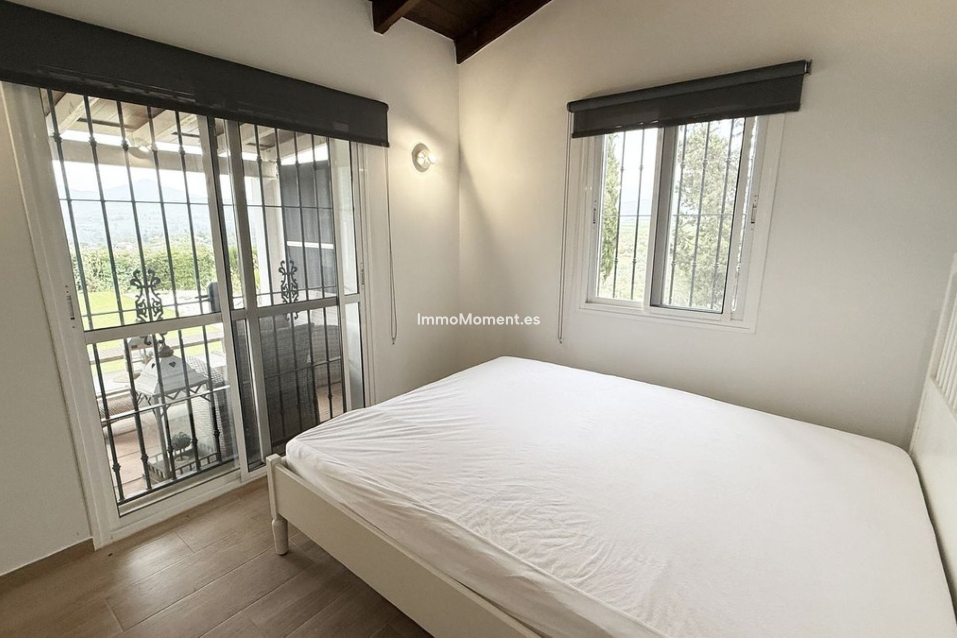 Resale - Country house - Inland  - Coín