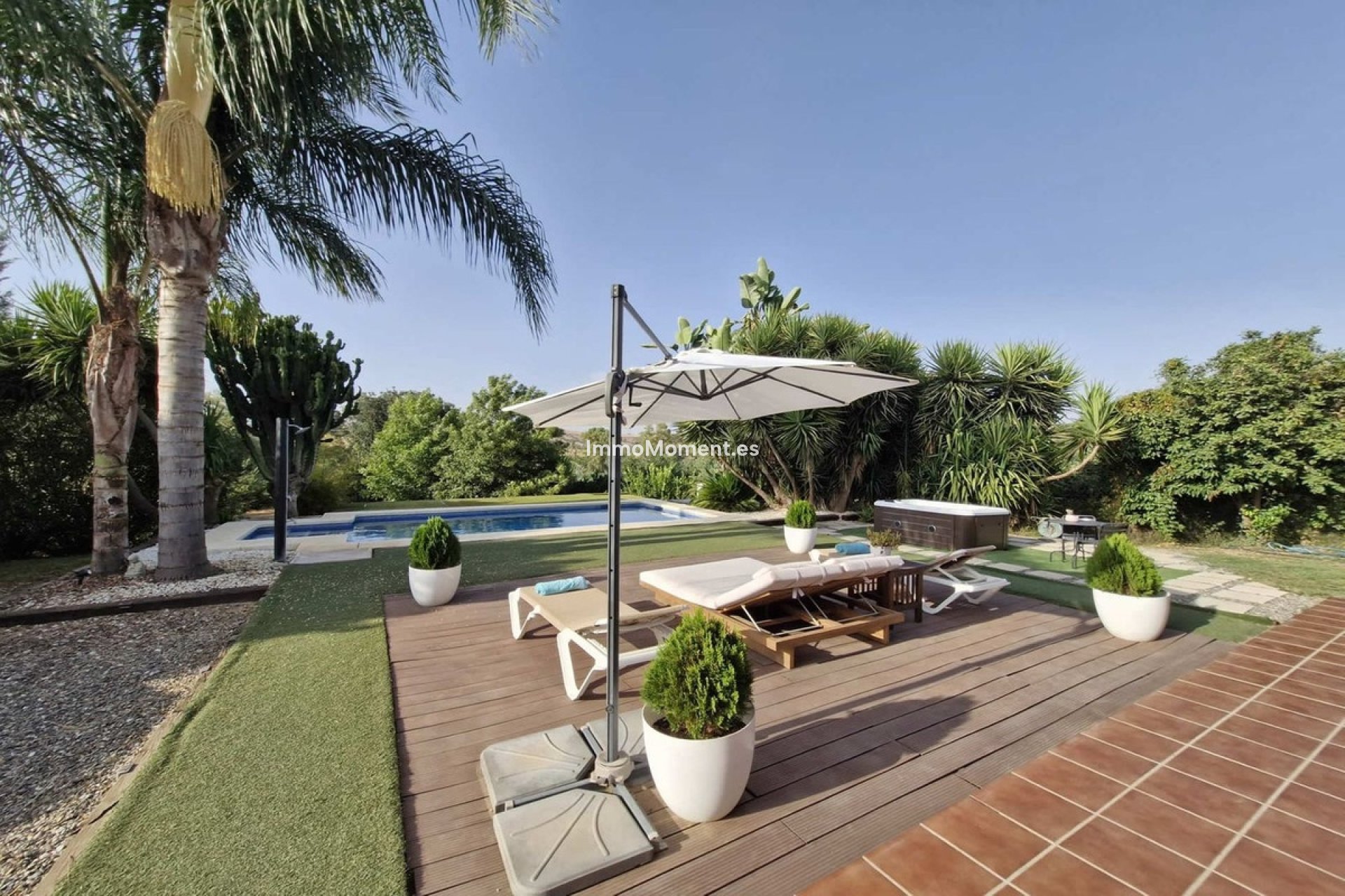 Resale - Country house - Inland  - Coín