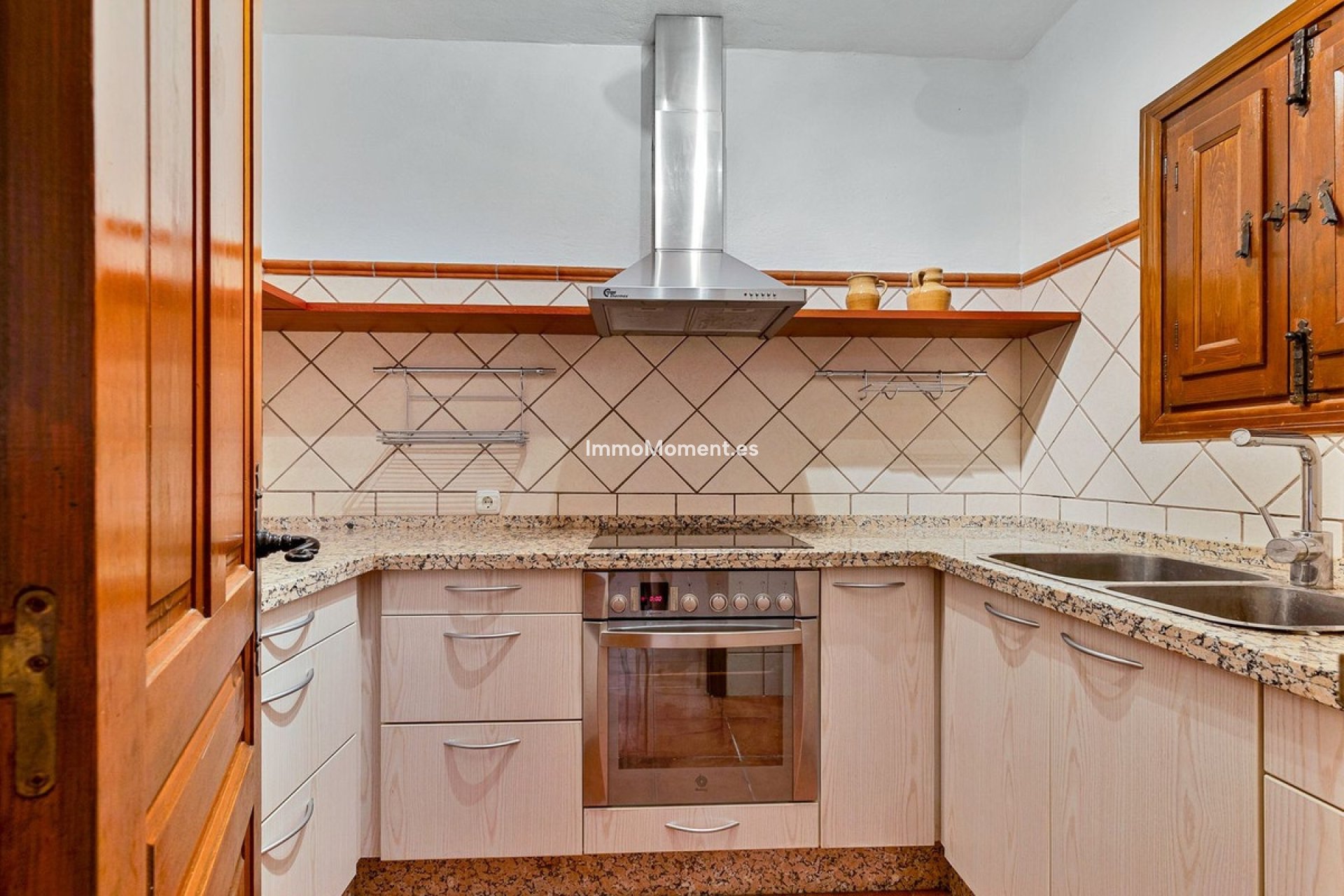 Resale - Country house - Inland  - Coín