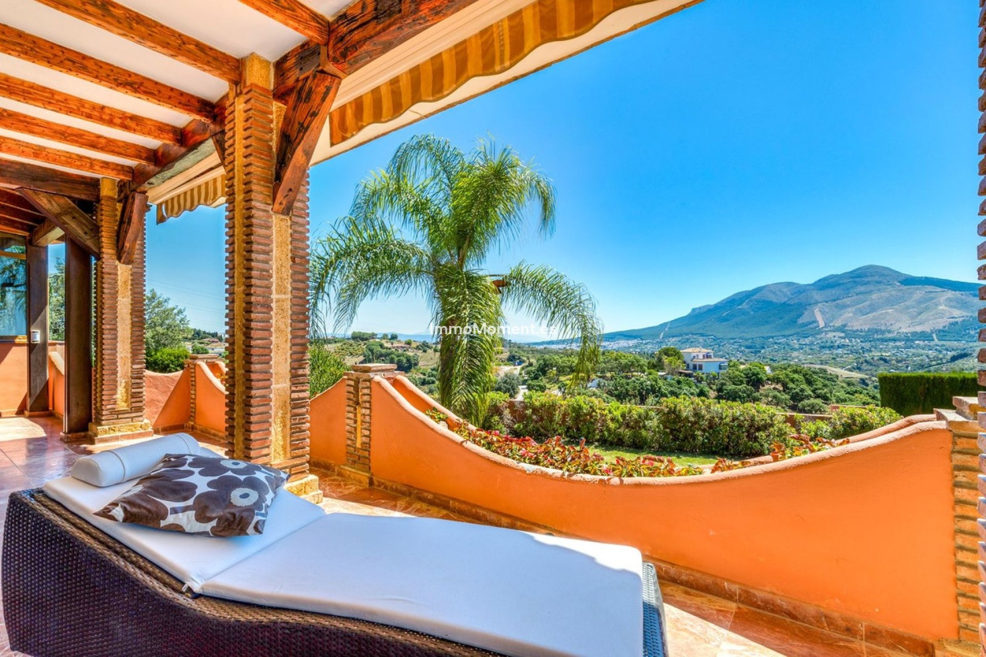 Resale - Country house - Inland  - Coín