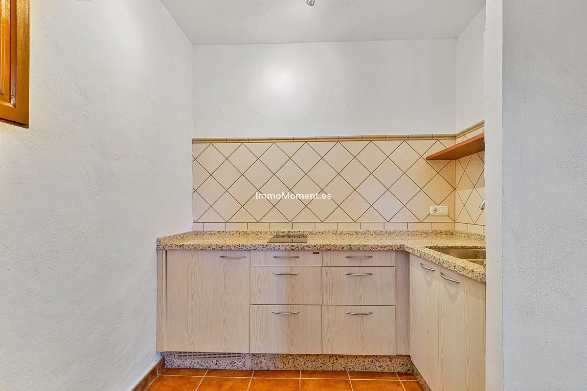 Resale - Country house - Inland  - Coín